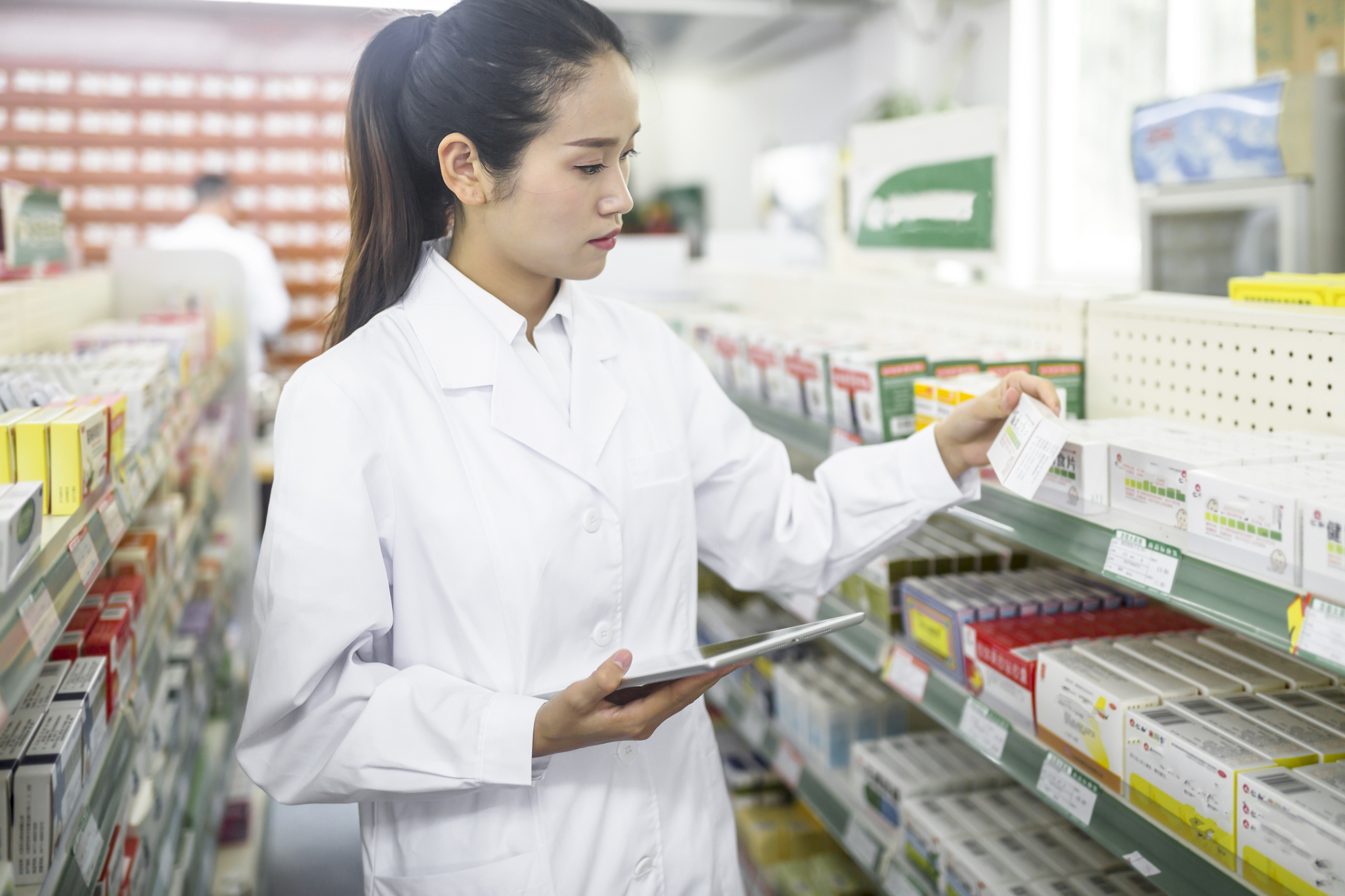 药品服务与管理专业：未来前景及发展方向