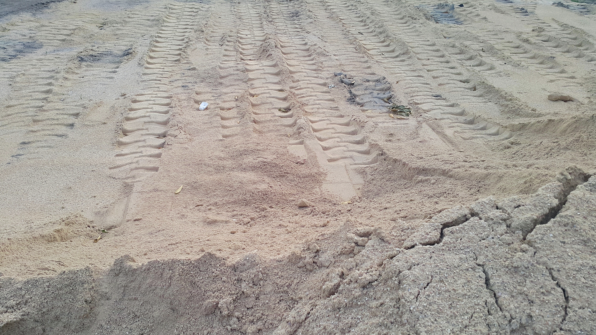 砂砾石垫层10cm厚的砂石分别用好多需要多久能做完一平米或者一方