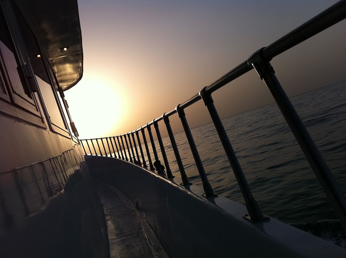 遇见你，如遇桥梁，开启美好旅程