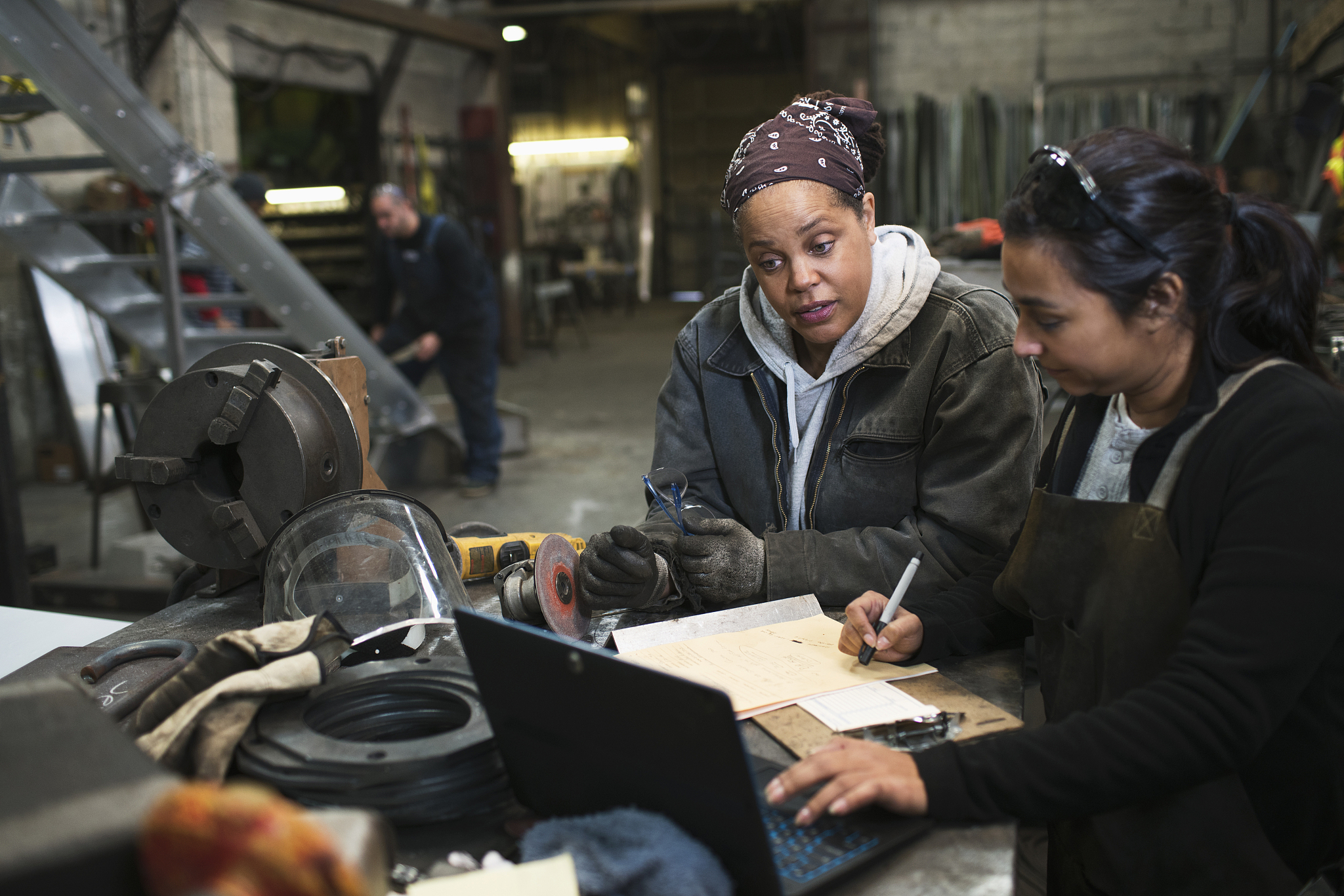 衡阳财经工业职业技术学院招生办联系电话