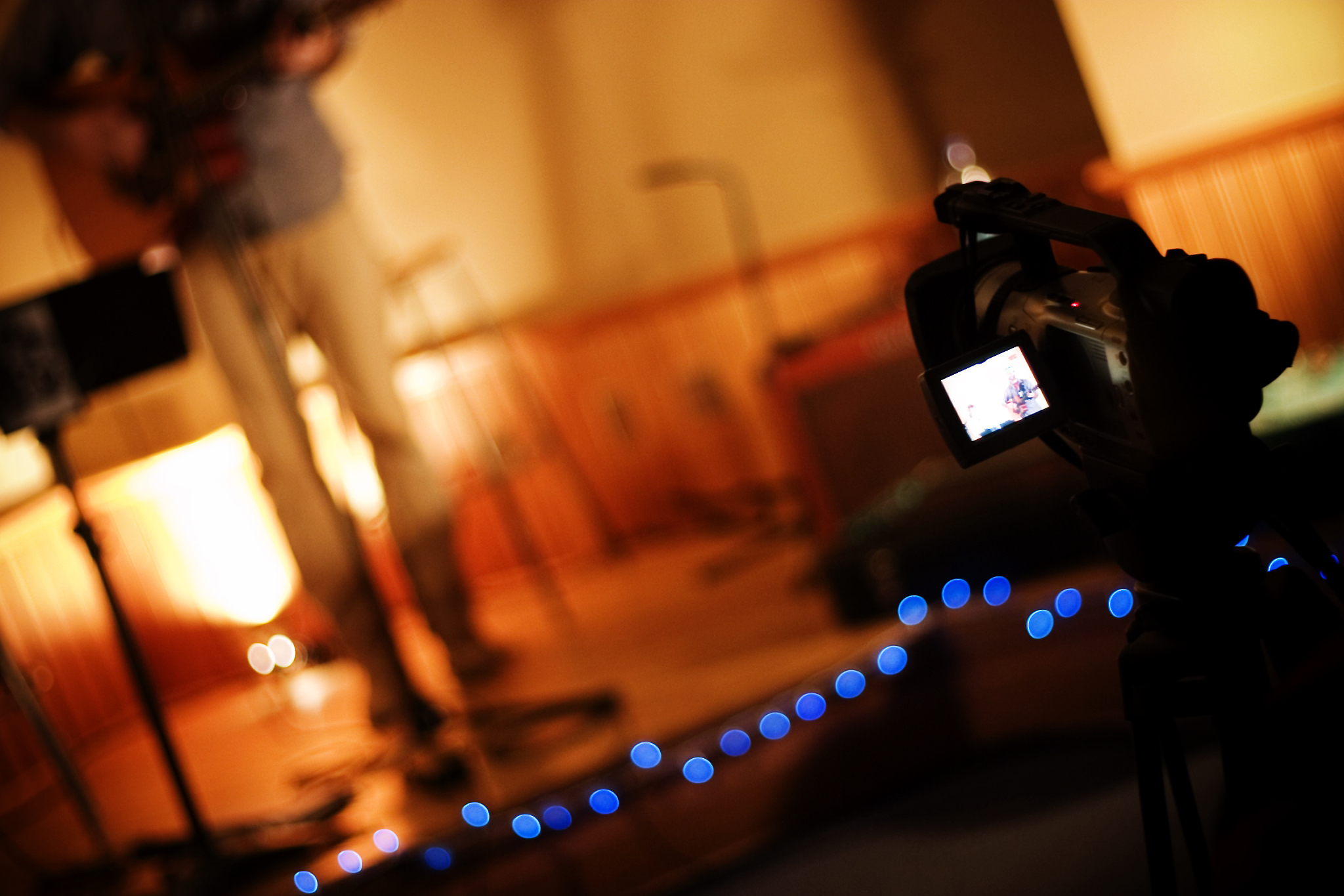 电影音乐：如何通过音乐营造氛围？