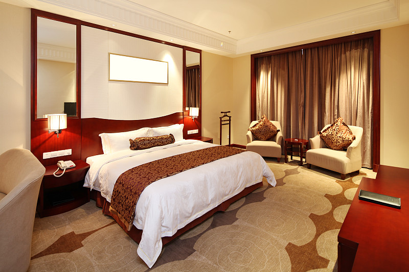 去成都游玩酒店定哪里合适三星或者四星在成都东站下车