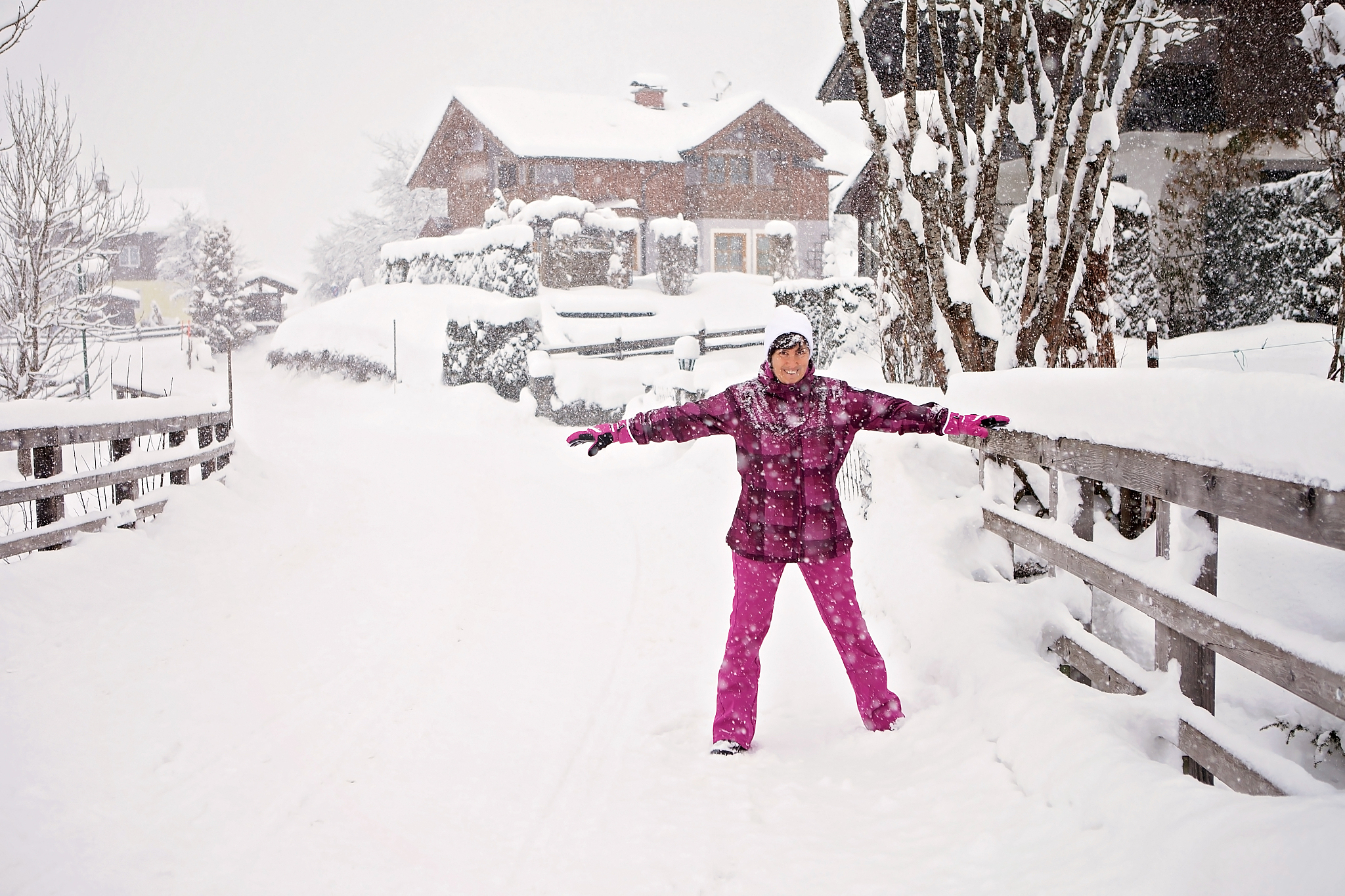 鸡你太美是什么意思起源与谁用English回答我
