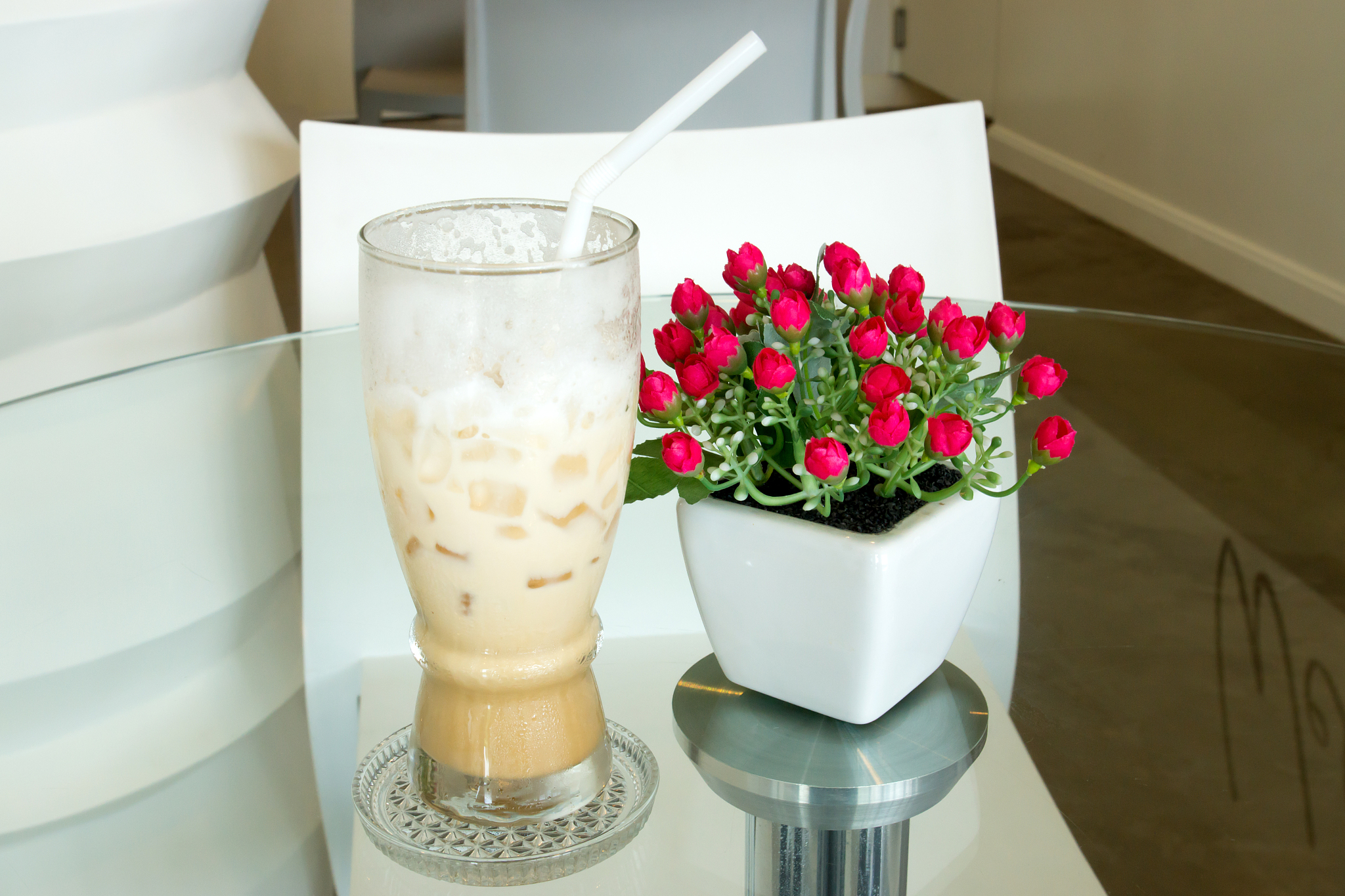 茉酸奶酸奶奶昔系列：健康美味，多种选择