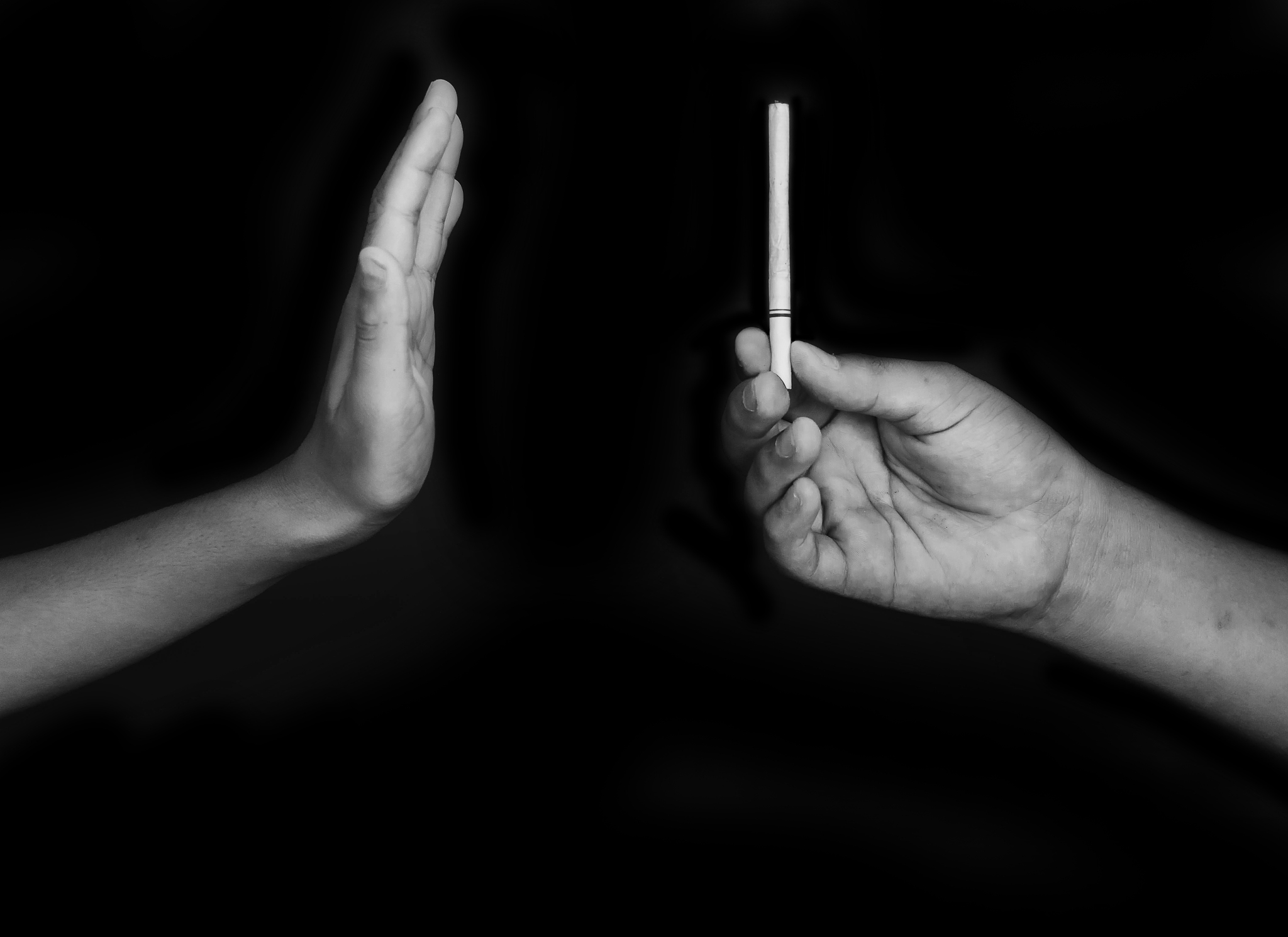 《小学同学准备要用勺子刮我的随汤赠送的木瓜有什么方法可以制止而不影响友谊关系？》