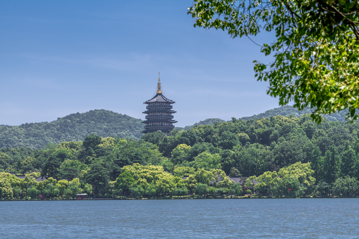 杭州西湖景区雷峰塔
