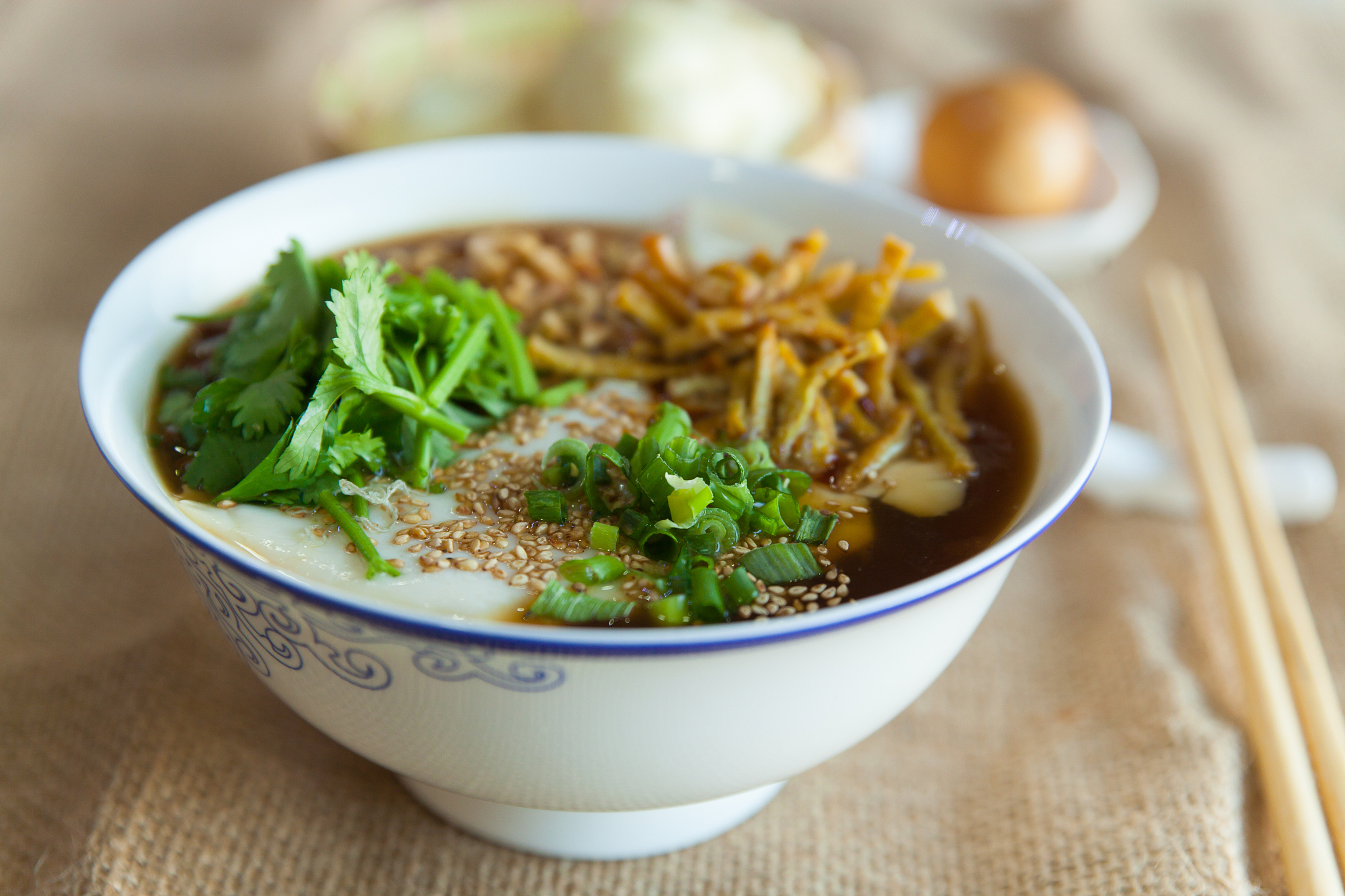 豆腐脑：中国传统美食，美味健康