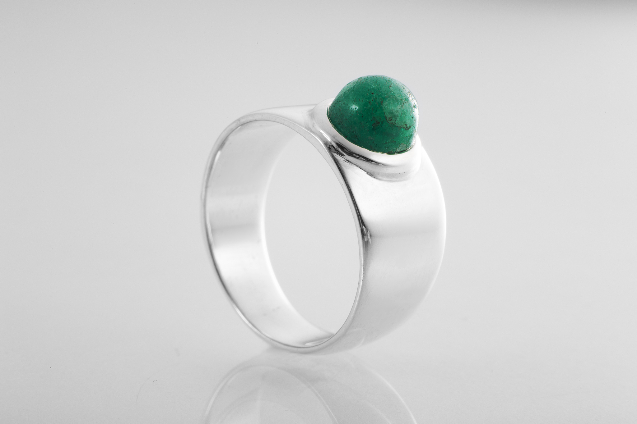 ring with emerald and gemstone jewelry with diamond