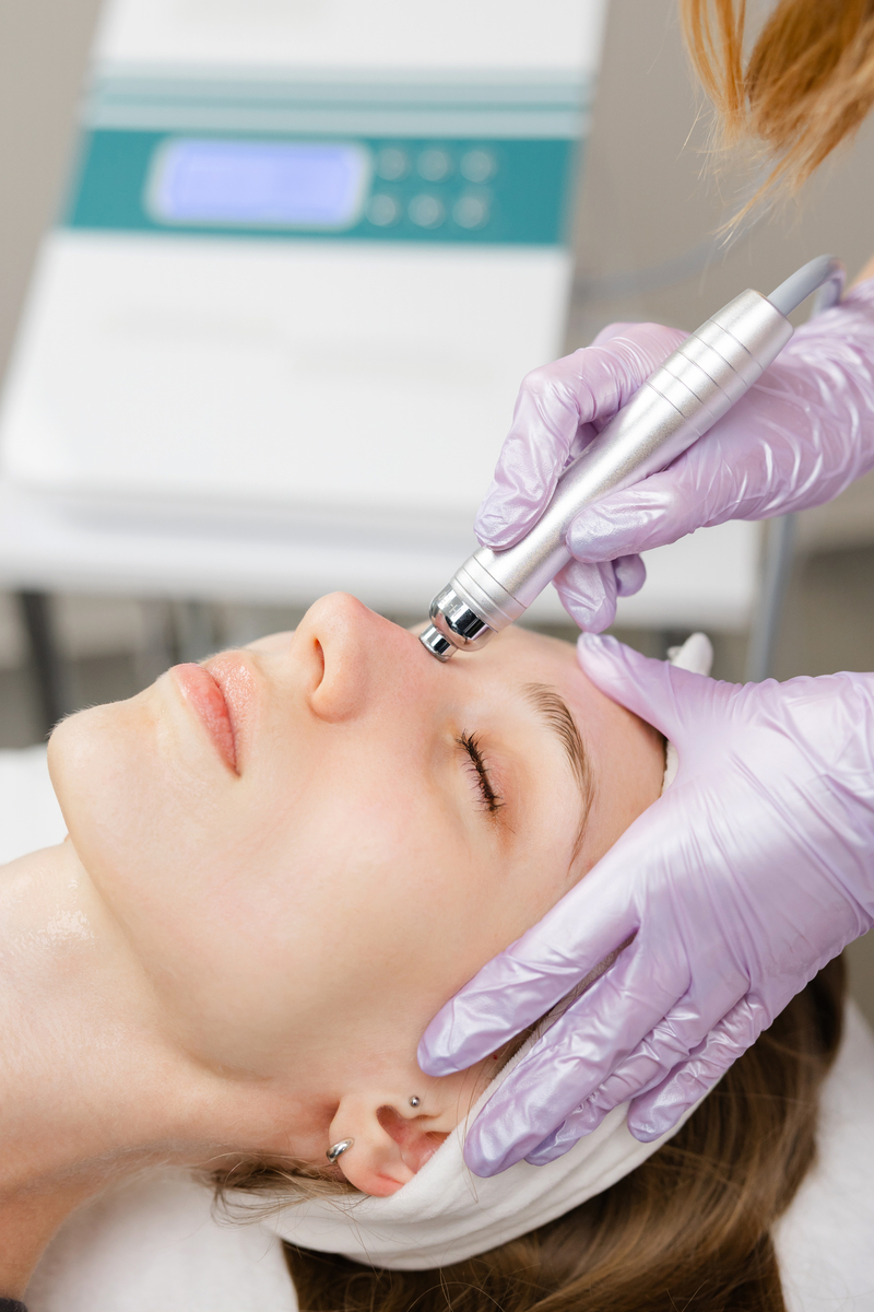 线雕朋友圈爆款文案不少于40字