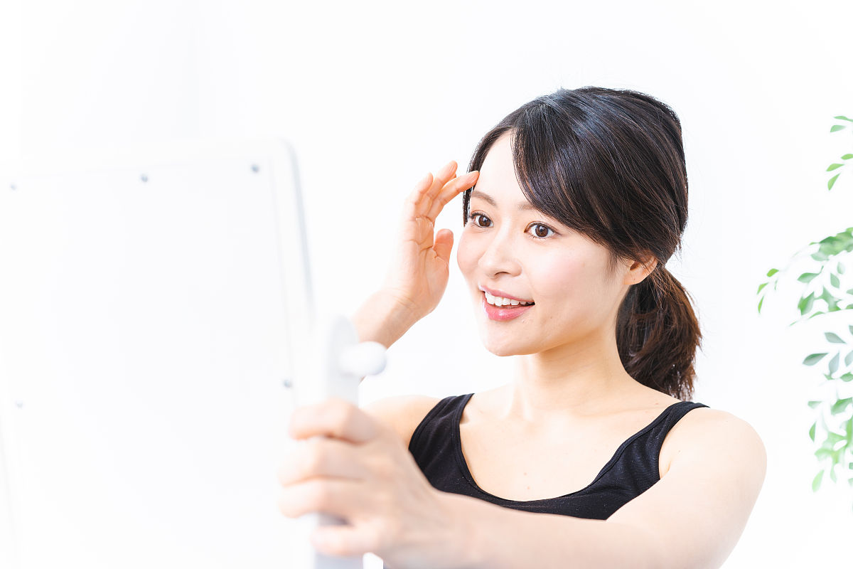 帮我起草一份保养合同