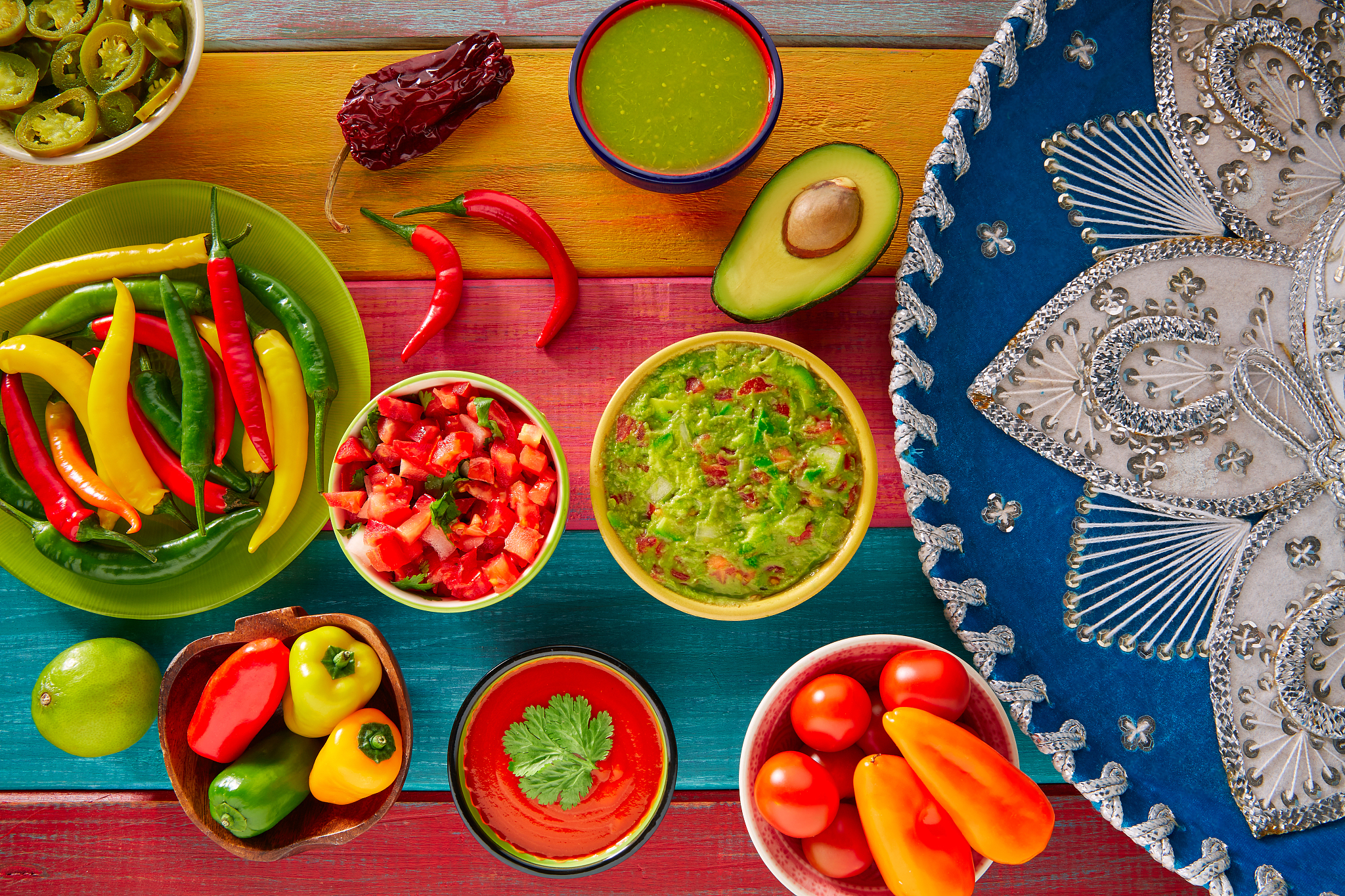 mexican food mixed guacamole nachos chili sauce