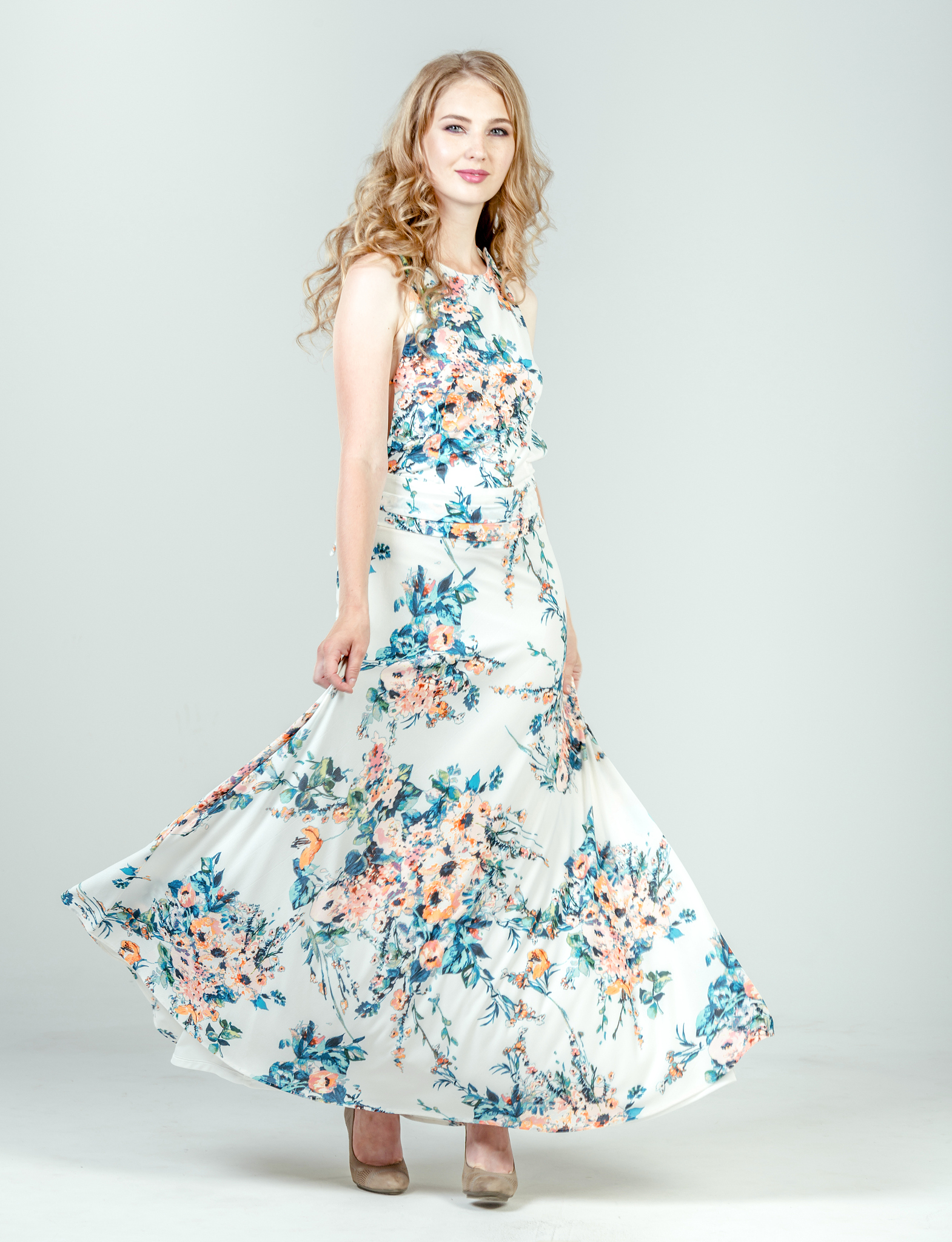 Floral Print Summer Dresses: Your Go-To for Beach Days & Beyond