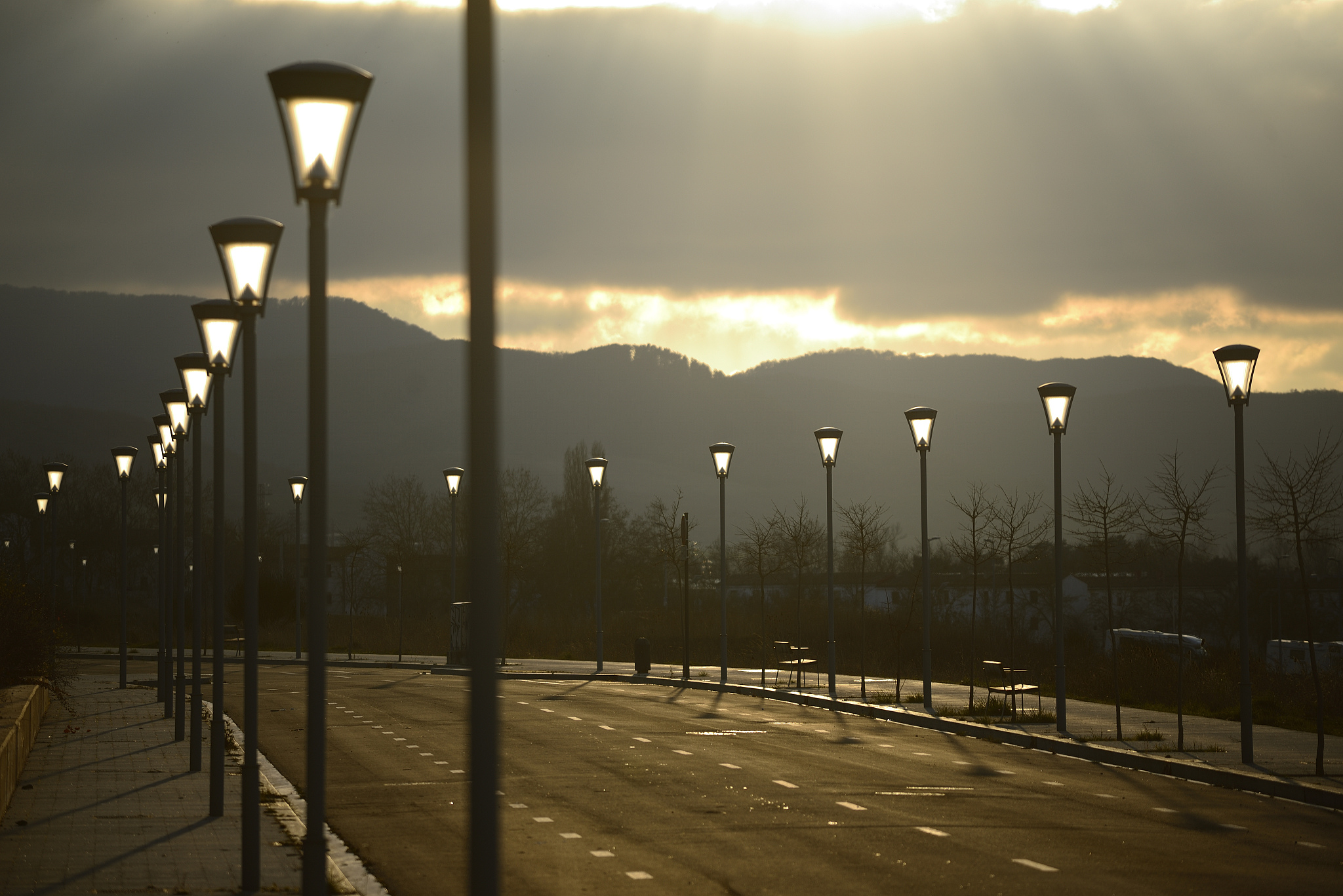 下班路上风景照片朋友圈文案