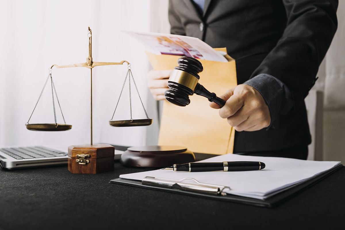 刑事案件辩护专家：如何选择优质律师团队？