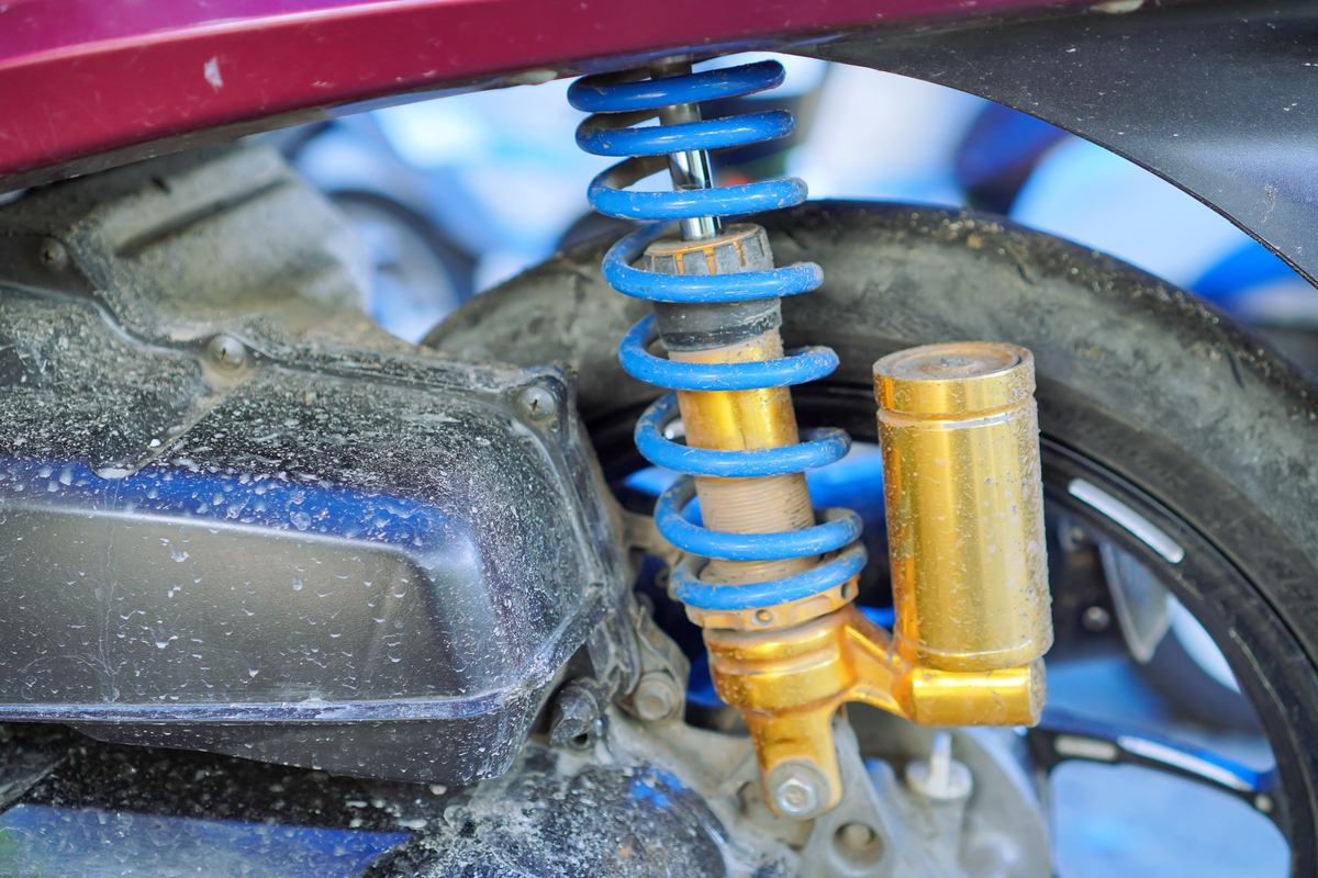 爆震对发动机的影响：利弊分析