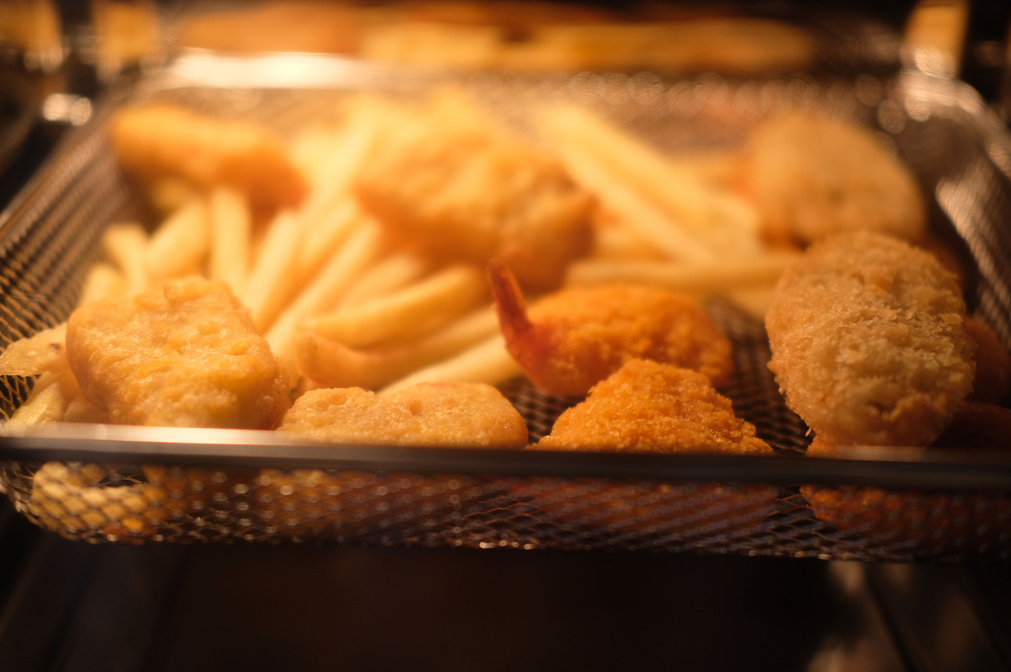 疯狂星期四肯德基：大声喊'我要疯狂'，免费领疯狂大礼包！