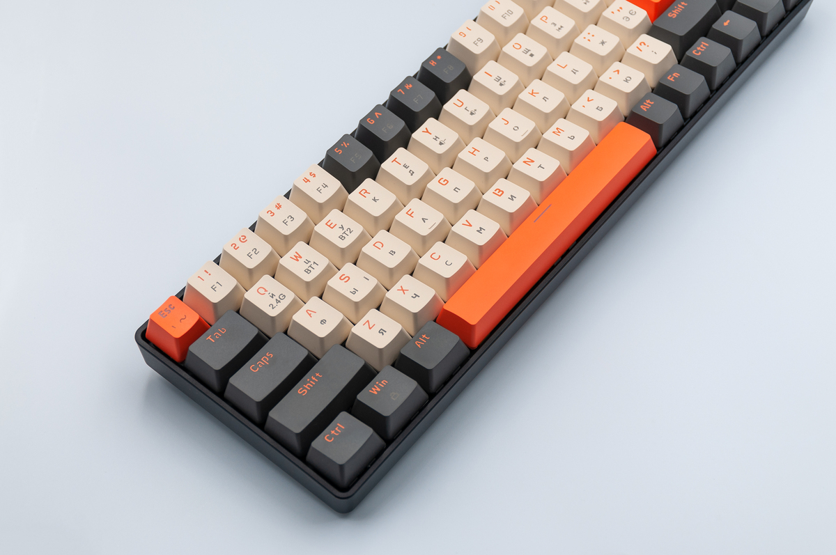 机械键盘 vs 普通键盘：哪个更适合你？