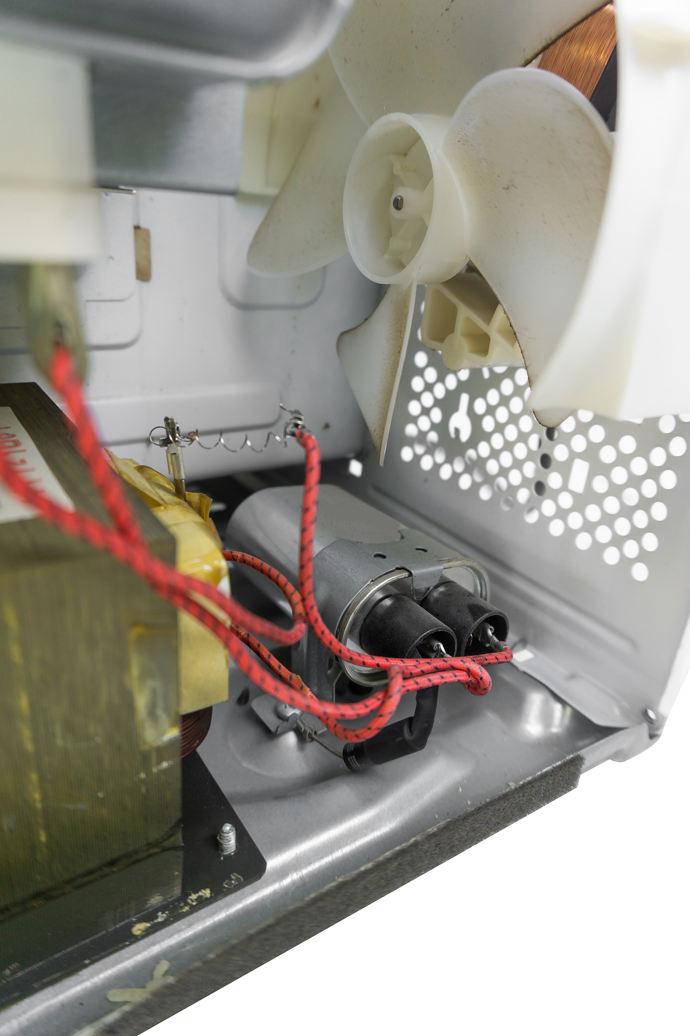 冰箱吸力变强为什么