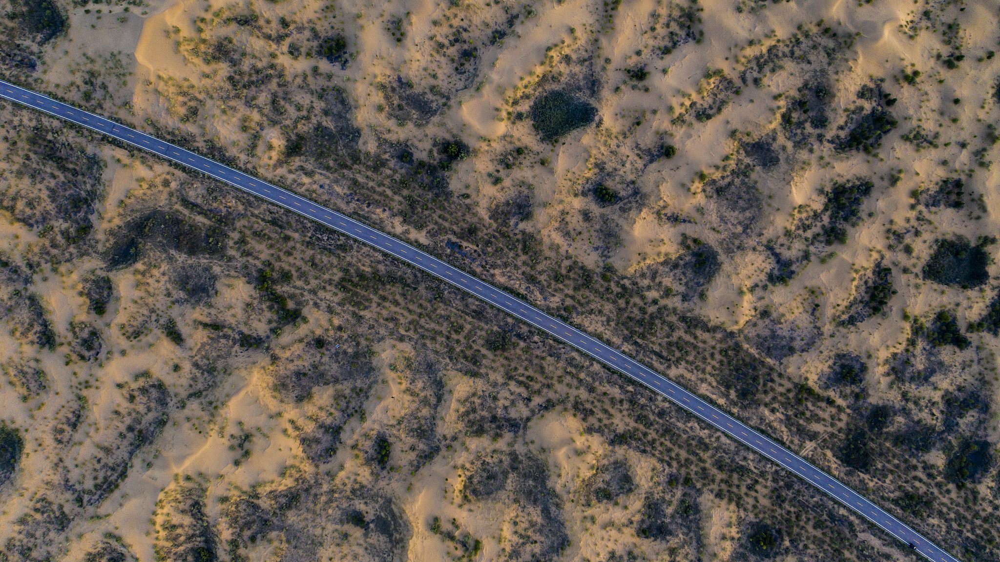 内蒙古鄂尔多斯市民遇到困难如何有效寻求媒体帮助？