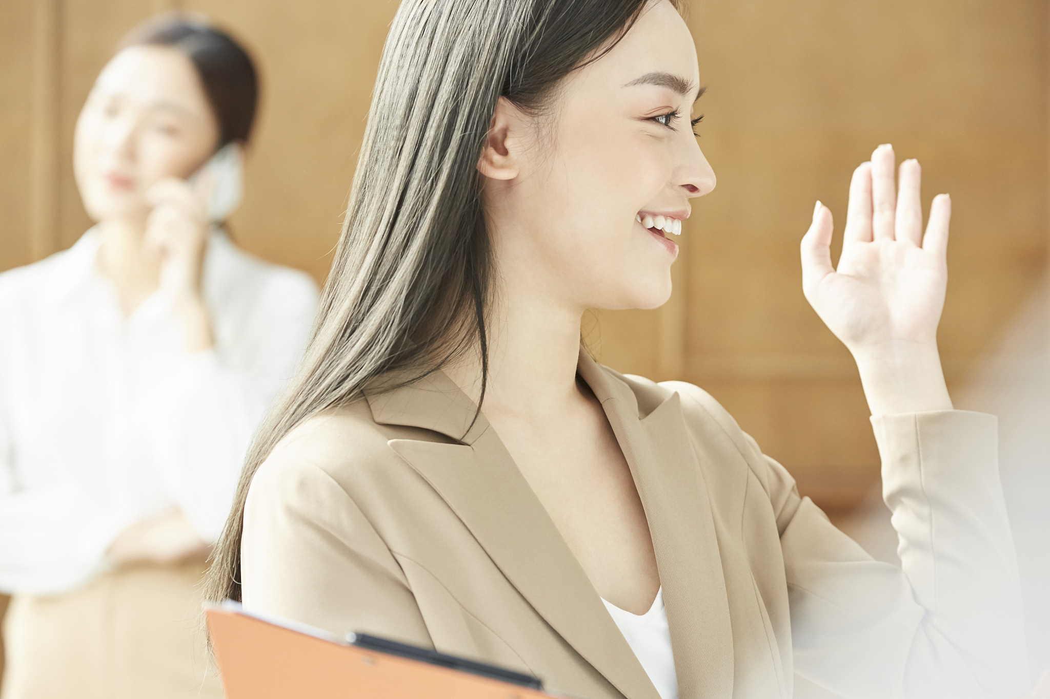 规则就是你作为一个女人回答我的问题