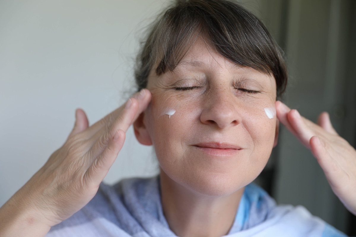 长时间面对电脑，皮肤真的会变差吗？