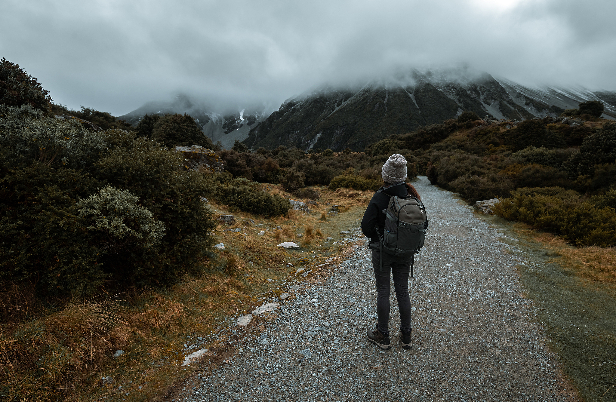 hiking in hooker valley track