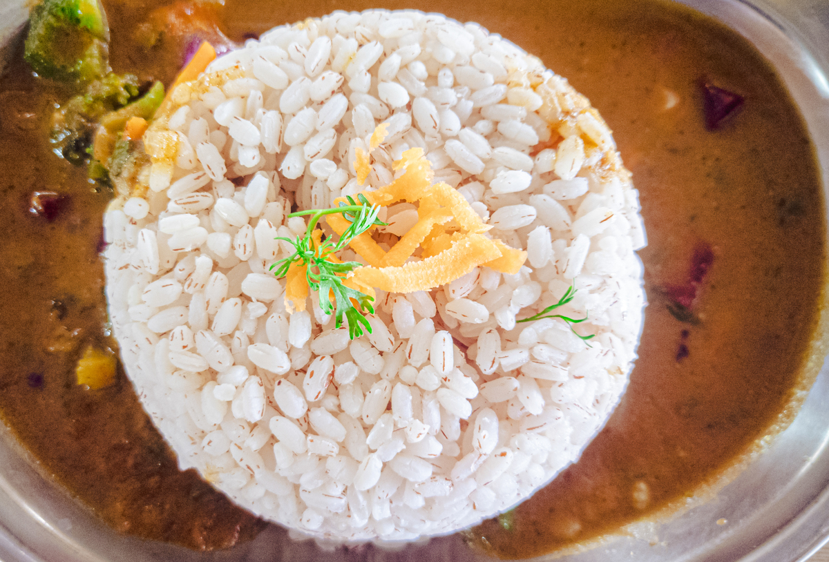 蒸糯米加什么才能使口感更好