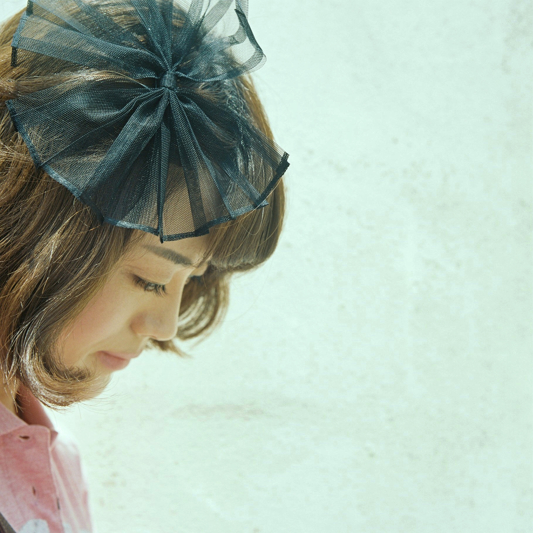 小松菜奈 - 日本女演员、模特，出演《ReLIFE》、《孤独的美食家》等作品