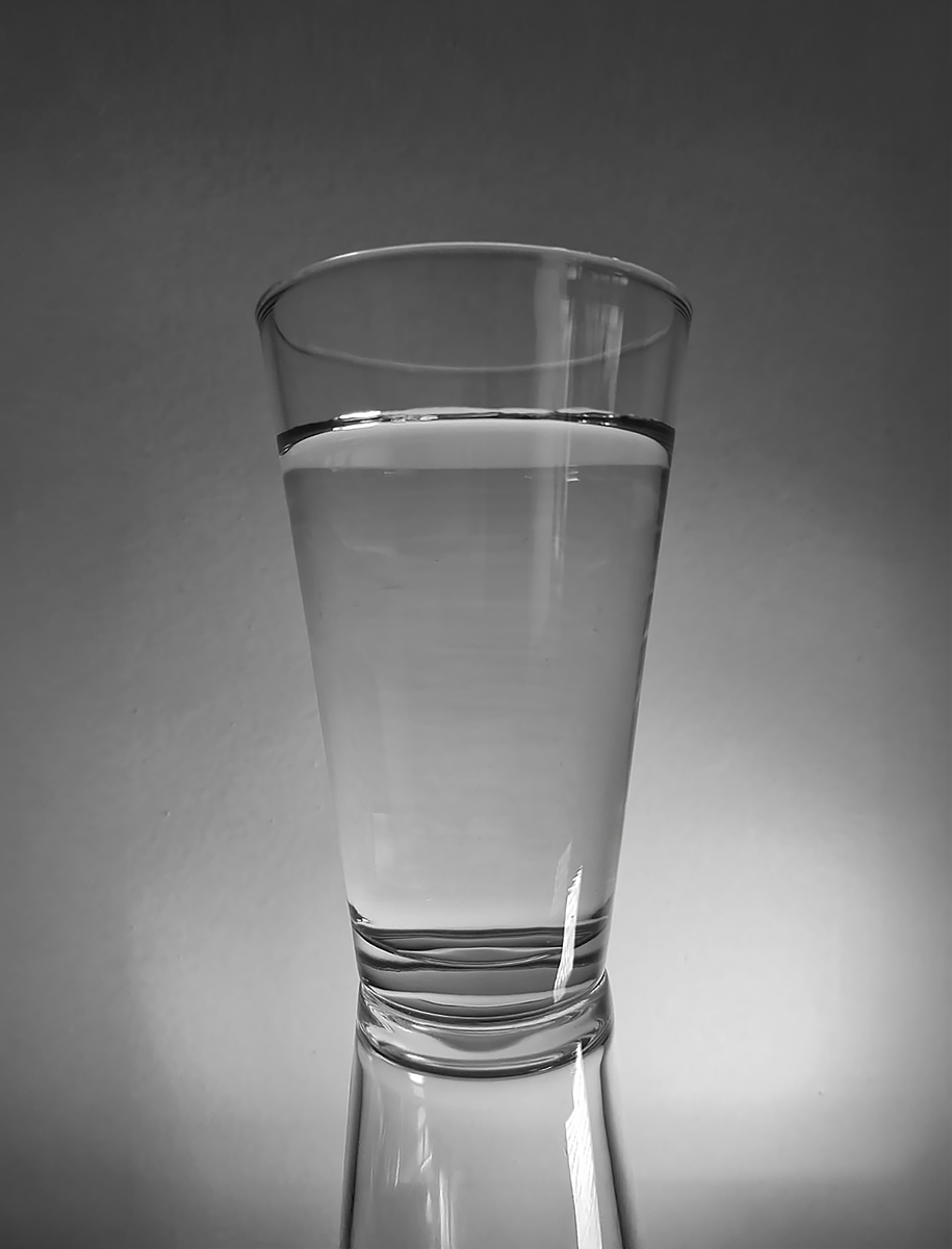 大视杯：容量大、用途广，饮用、装饰两不误