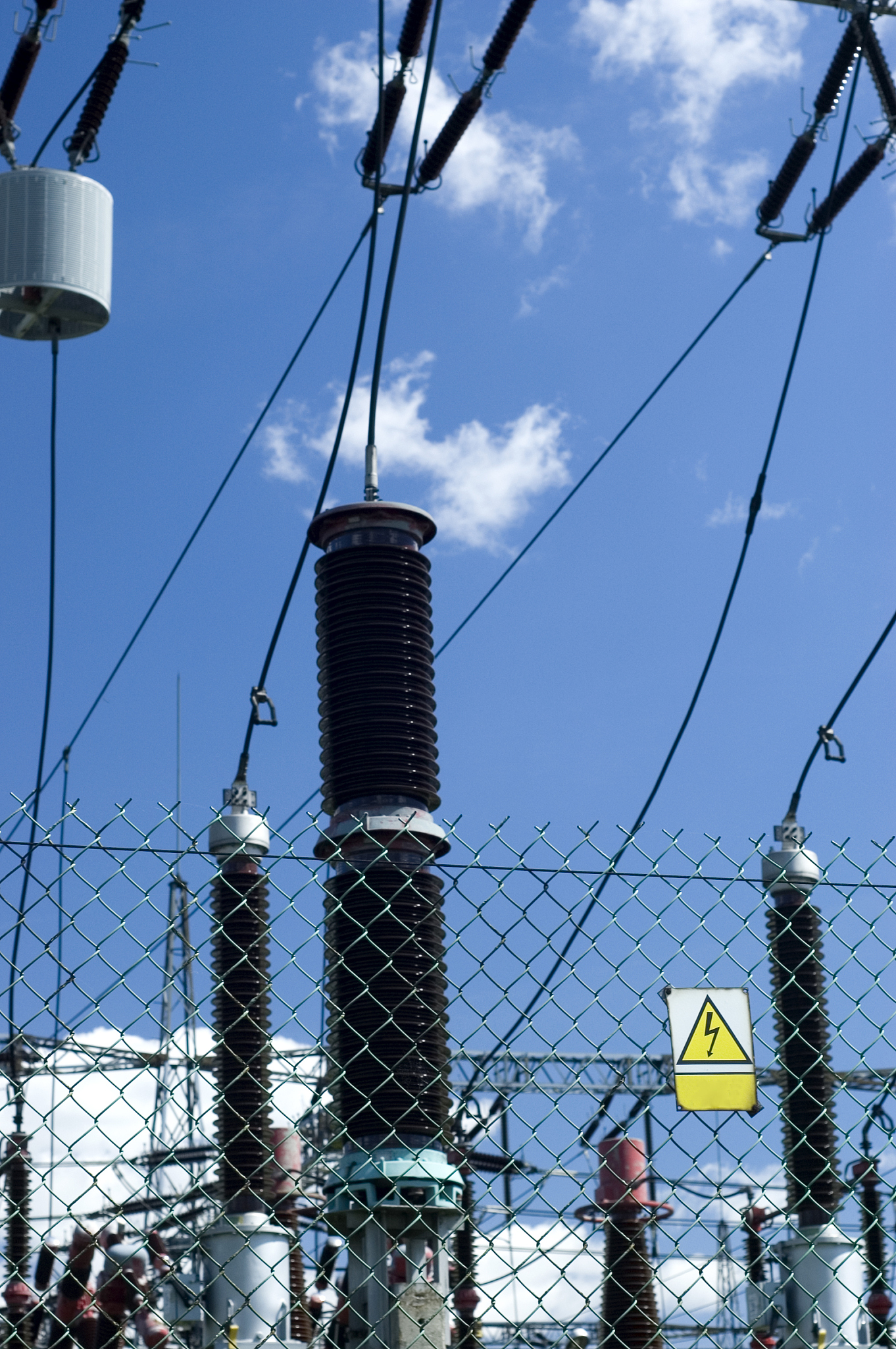 2000KVA的干式变压器接地线用多大截面铜线合适