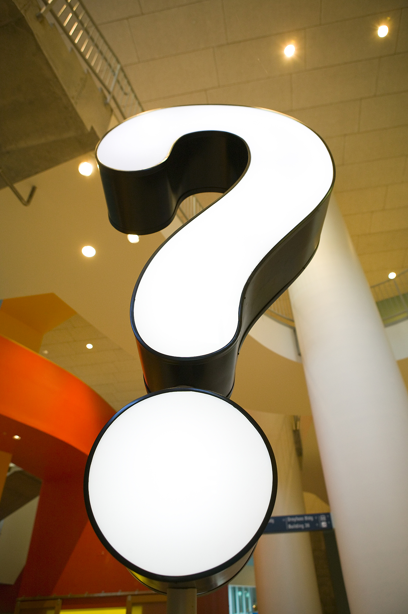 石家庄经济学院专业设置：经济、管理、文学、法律、理工等多个领域