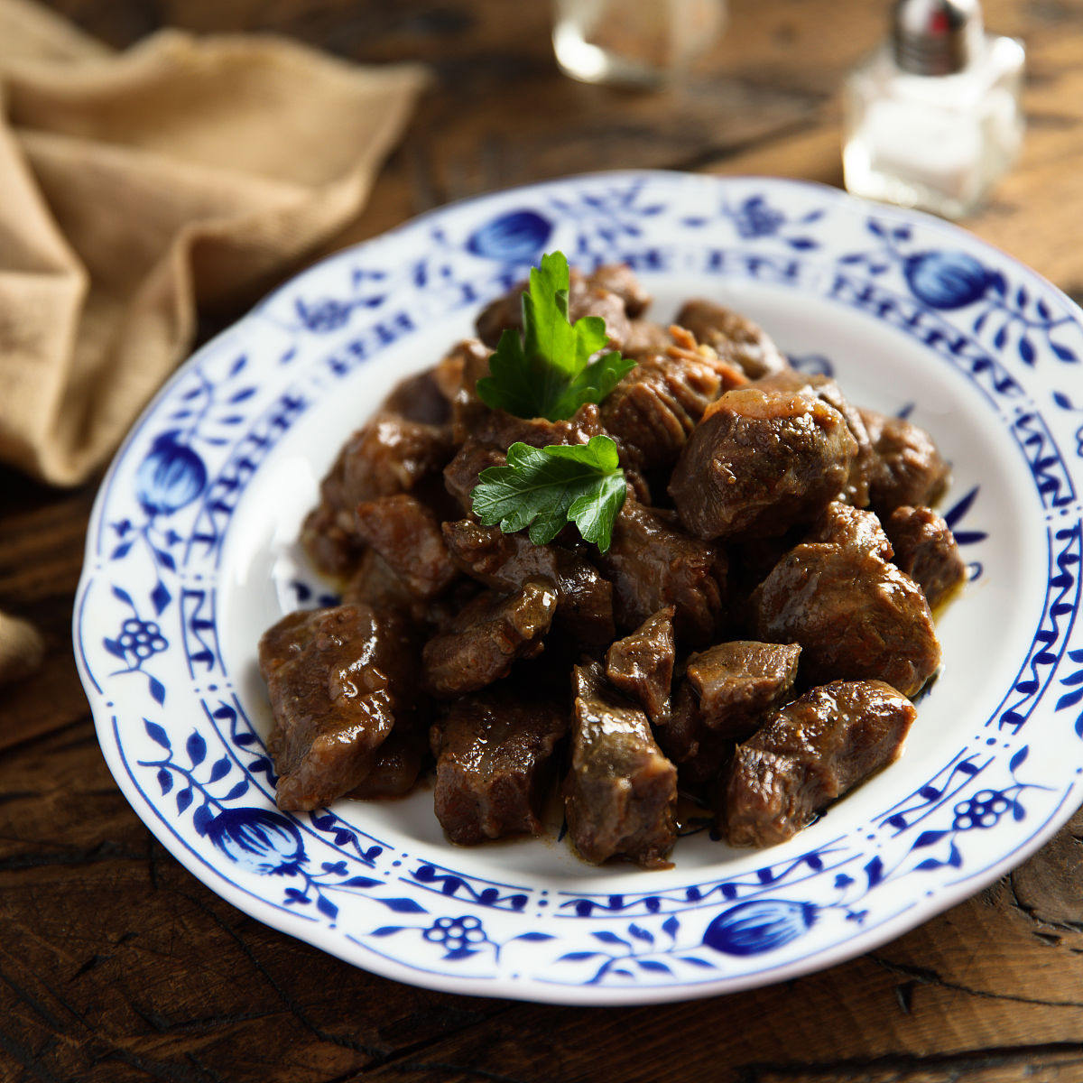 解锁黄焖牛肉新技能！20块一斤的牛肉，炖到像豆腐一样嫩！