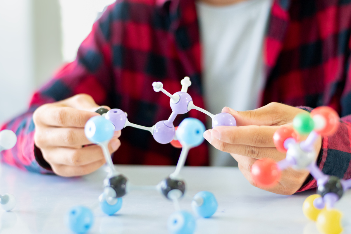 溶剂可及表面积降低对分子模拟的影响