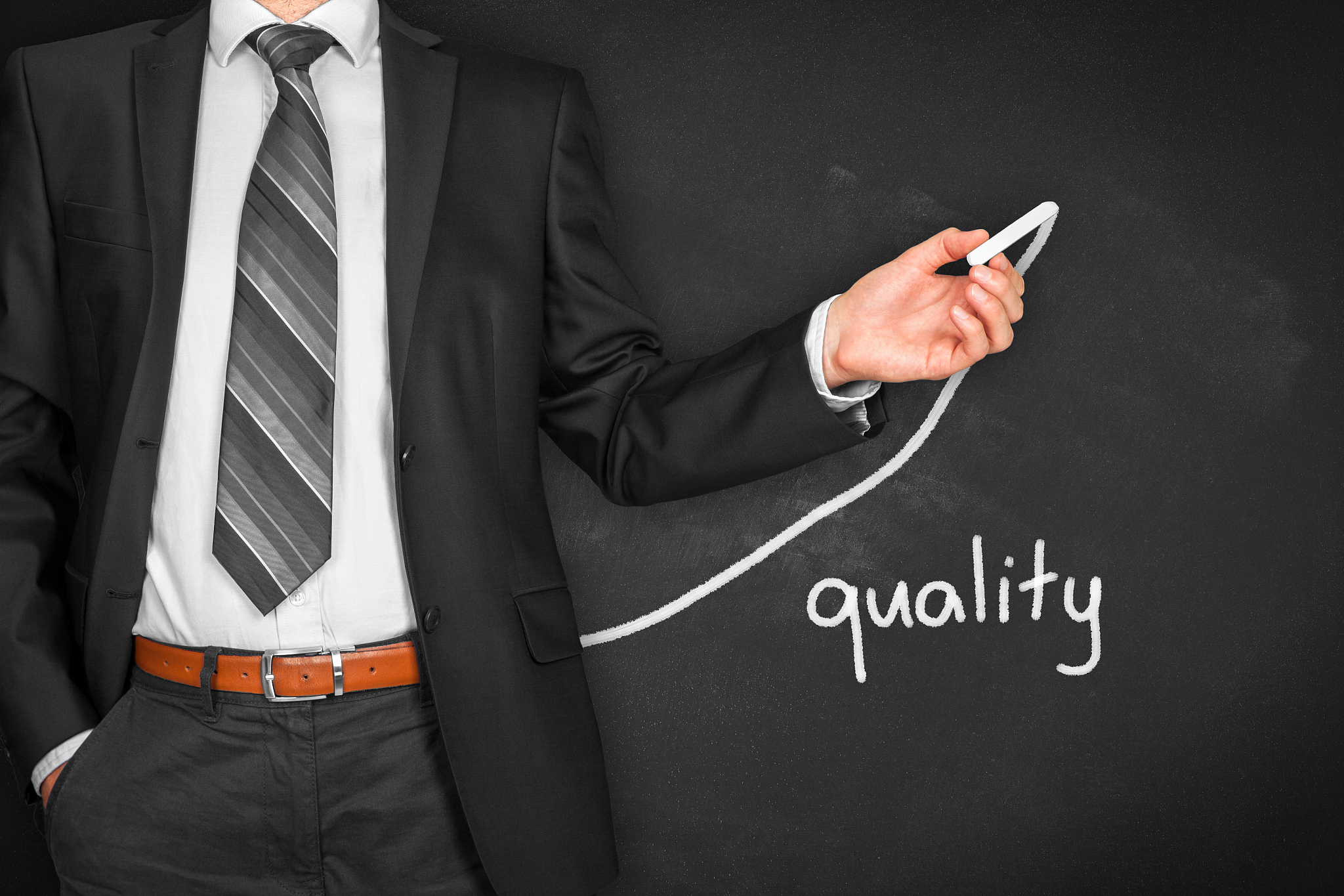 东台中玻公司实习报告：生产、销售及客户服务实践经验