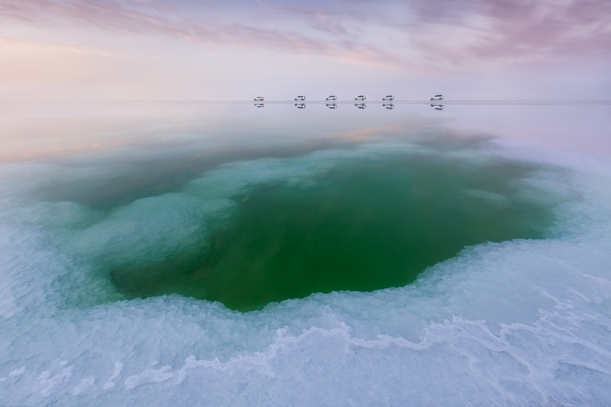 模仿如下方式起名起10个海底捞月取前三个字海底捞