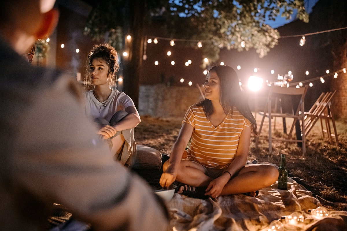 酒吧邂逅：一个关于爱情和治愈的故事