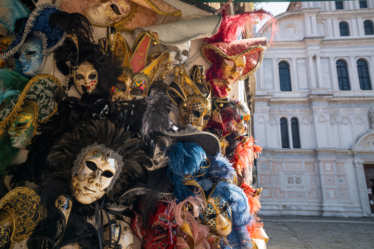 全球民俗文化节盛宴：威尼斯狂欢节、墨西哥亡灵节、西班牙番茄节