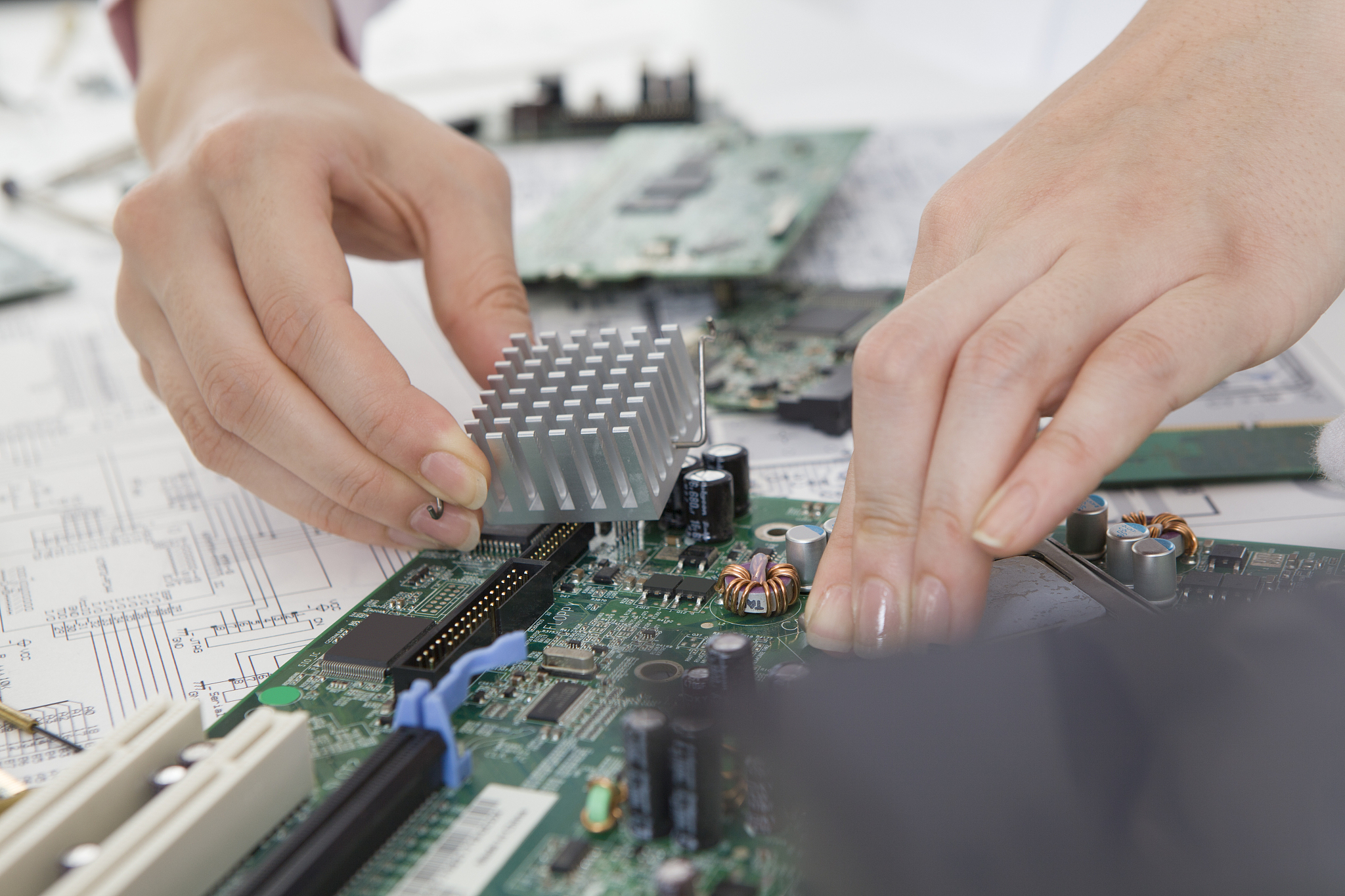 计算机与数码产品维修专业需要具备哪些知识