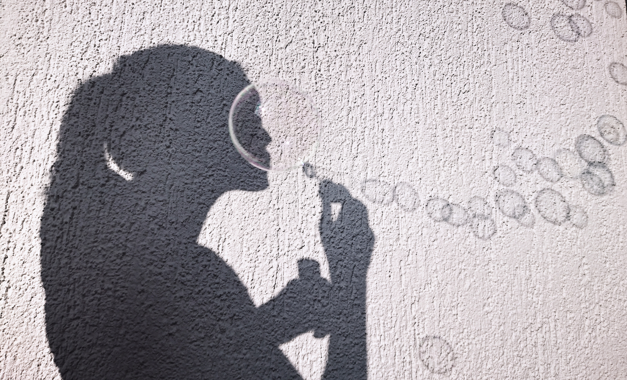 自杀念头？寻求帮助，你并不孤单！