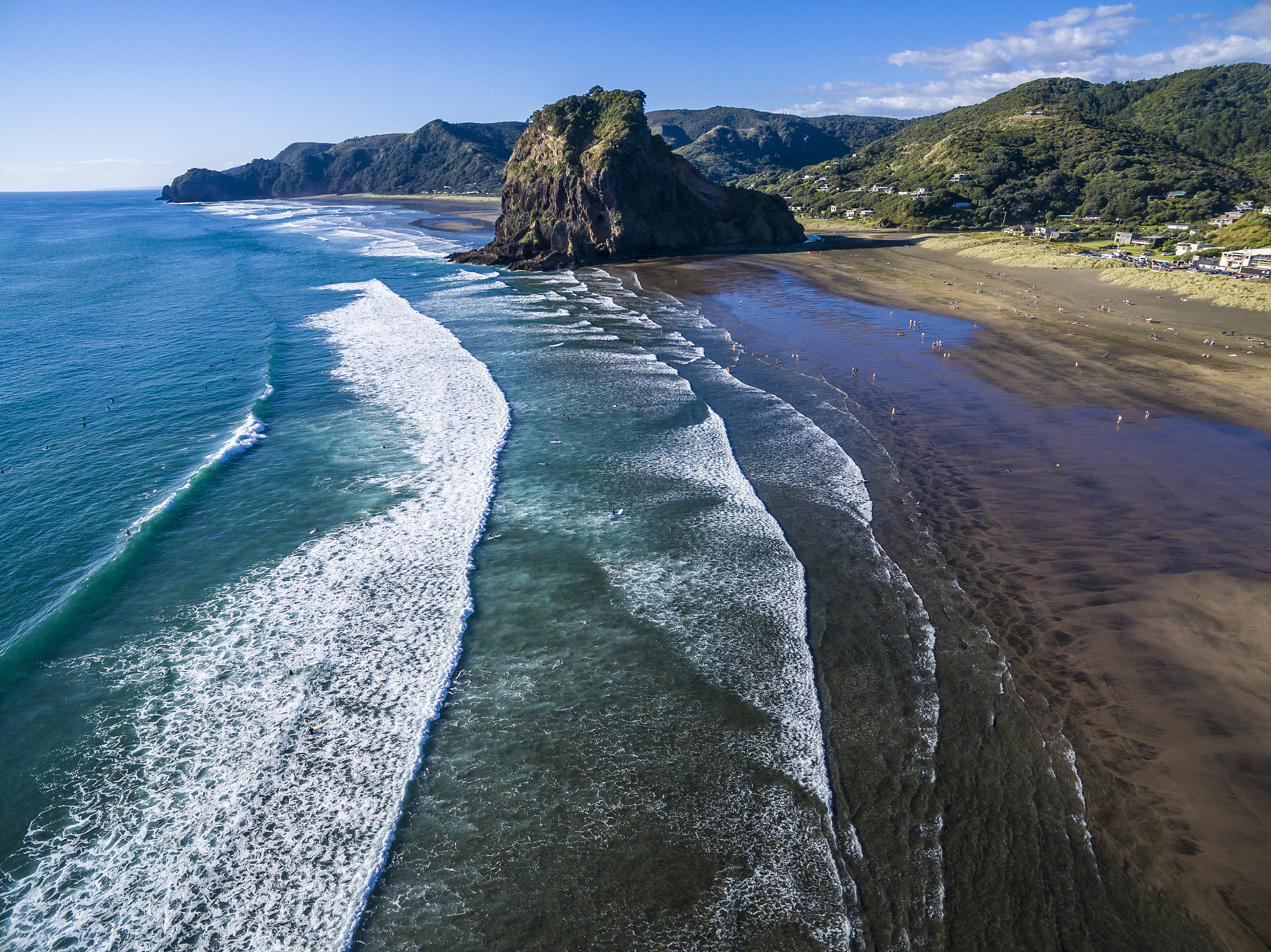 piha beach