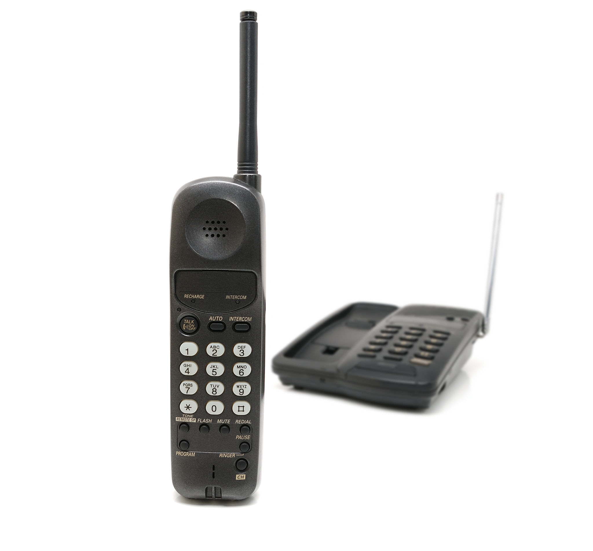 中国适用卫星电话推荐：Iridium 9555、Thuraya XT-LITE、Inmarsat IsatPhone 2