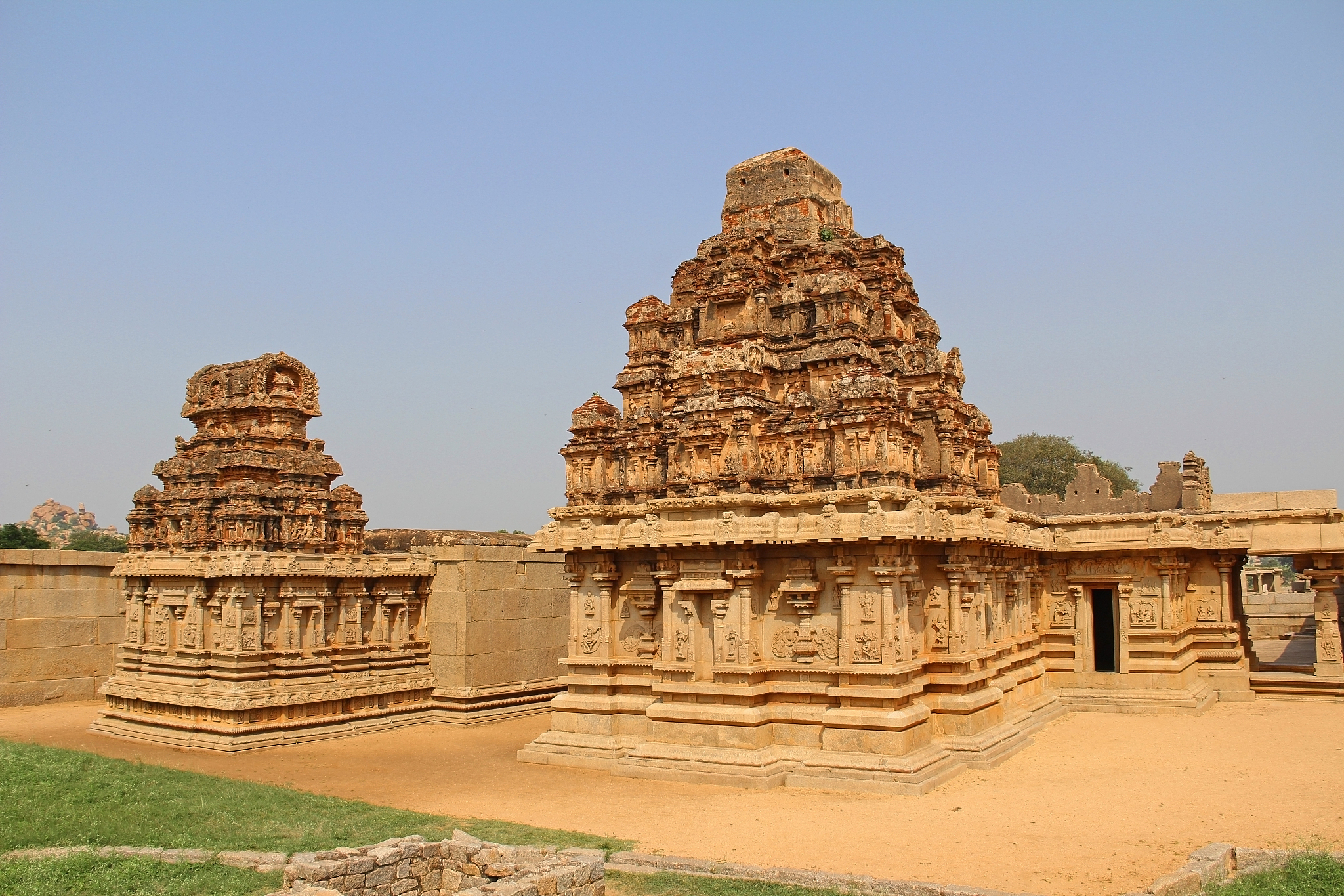 The Kite Runner: Key Characters, Themes & Locations