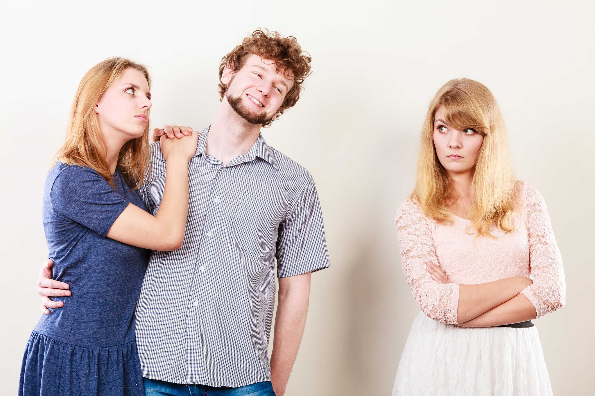 男人之间关于女朋友的暗战：‘我要追你的女朋友’背后的含义