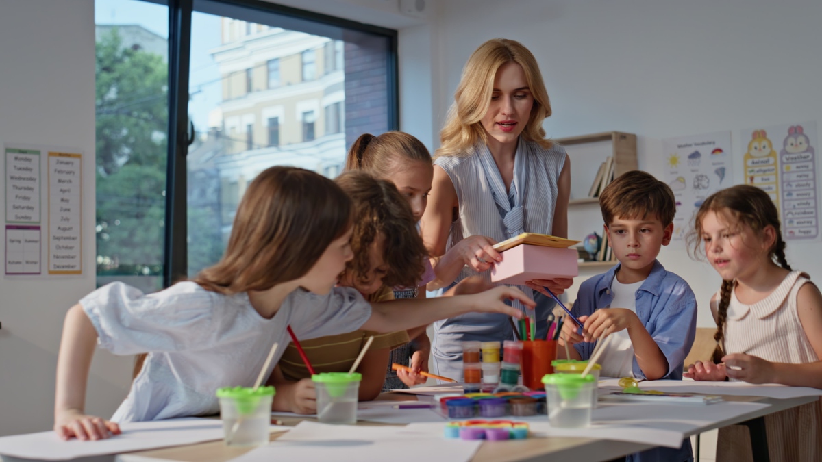 Why Children Are More Likely to Help Each Other at School