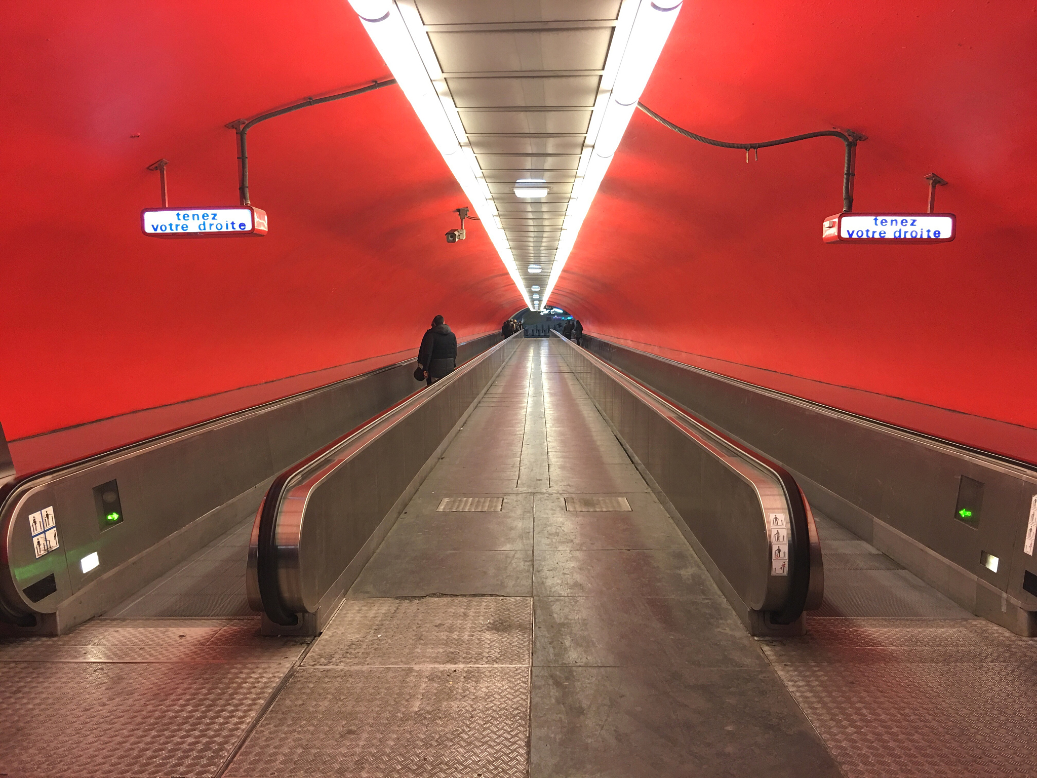 天花板有关的高中优秀作文