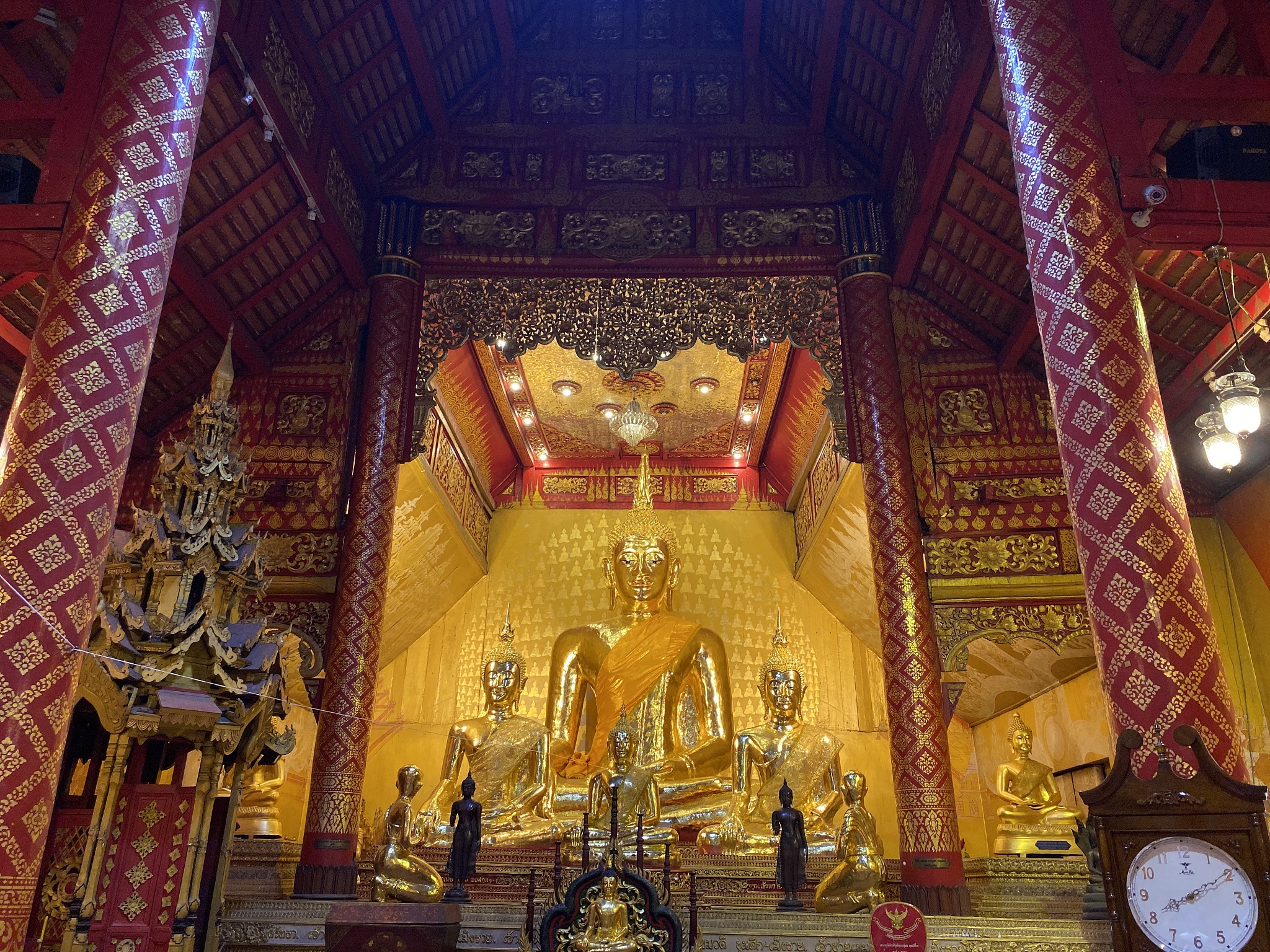 golden buddha image at thai temple