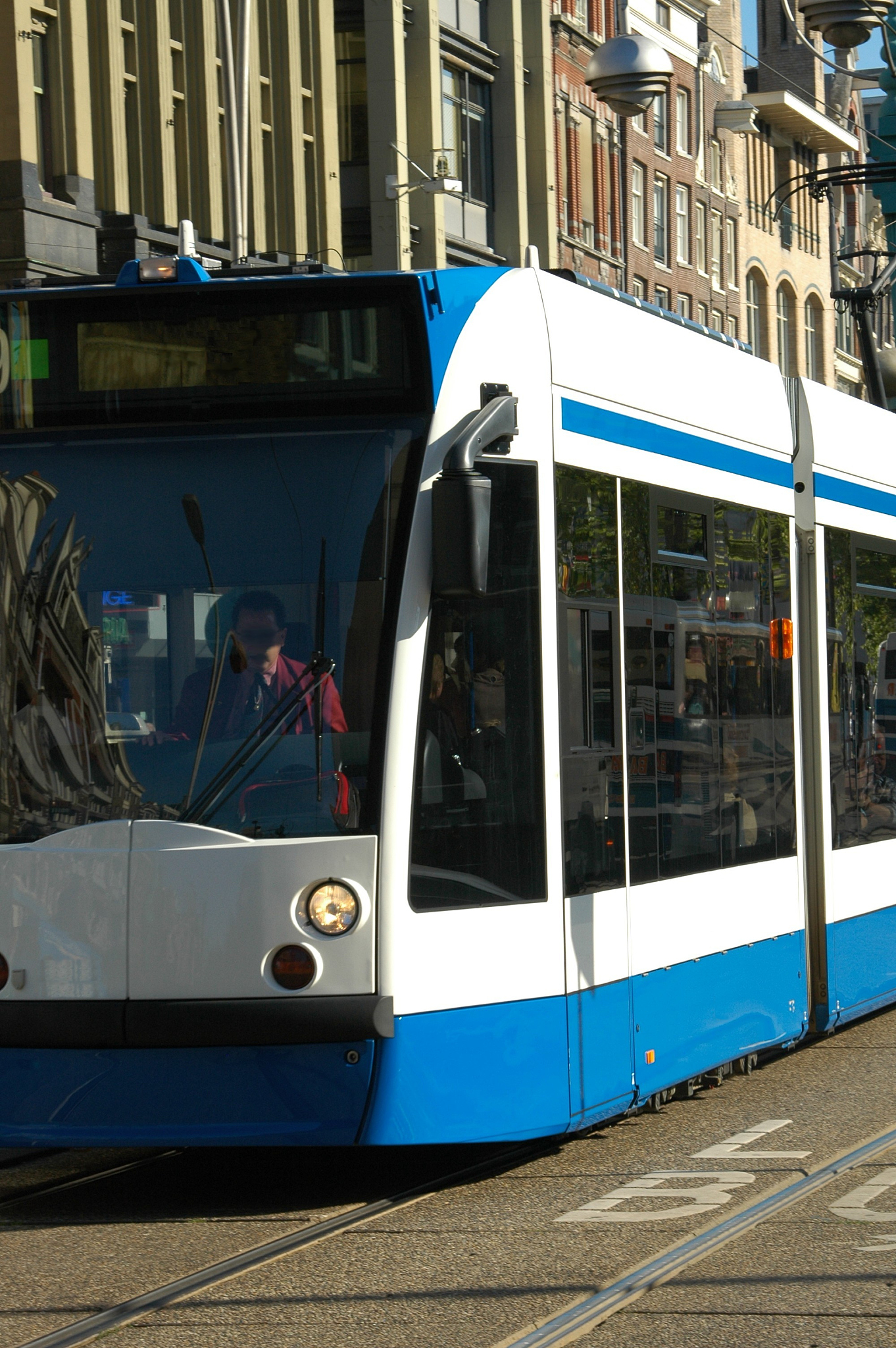 伊滨华耀城到市区专线车停在那里了回答+拓展