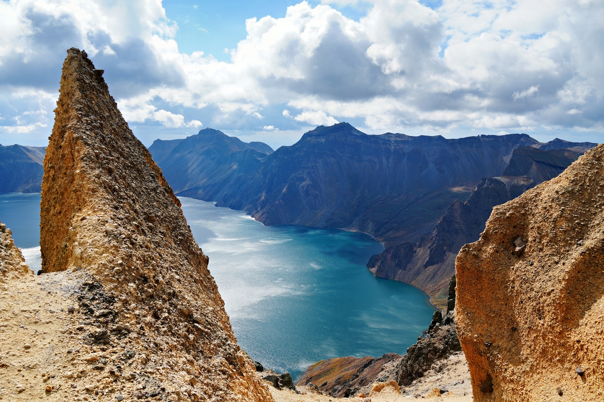中国吉林省延边朝鲜族自治州长白山景区(天池)