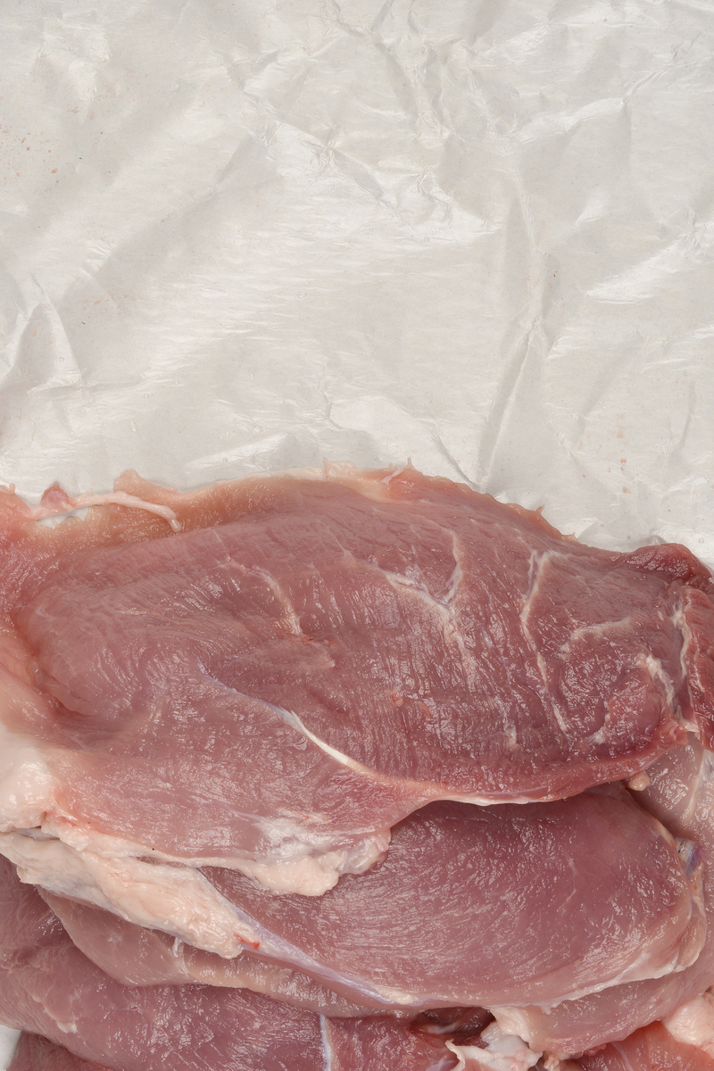 猪肉上的白色筋膜：作用、成分和营养价值解析