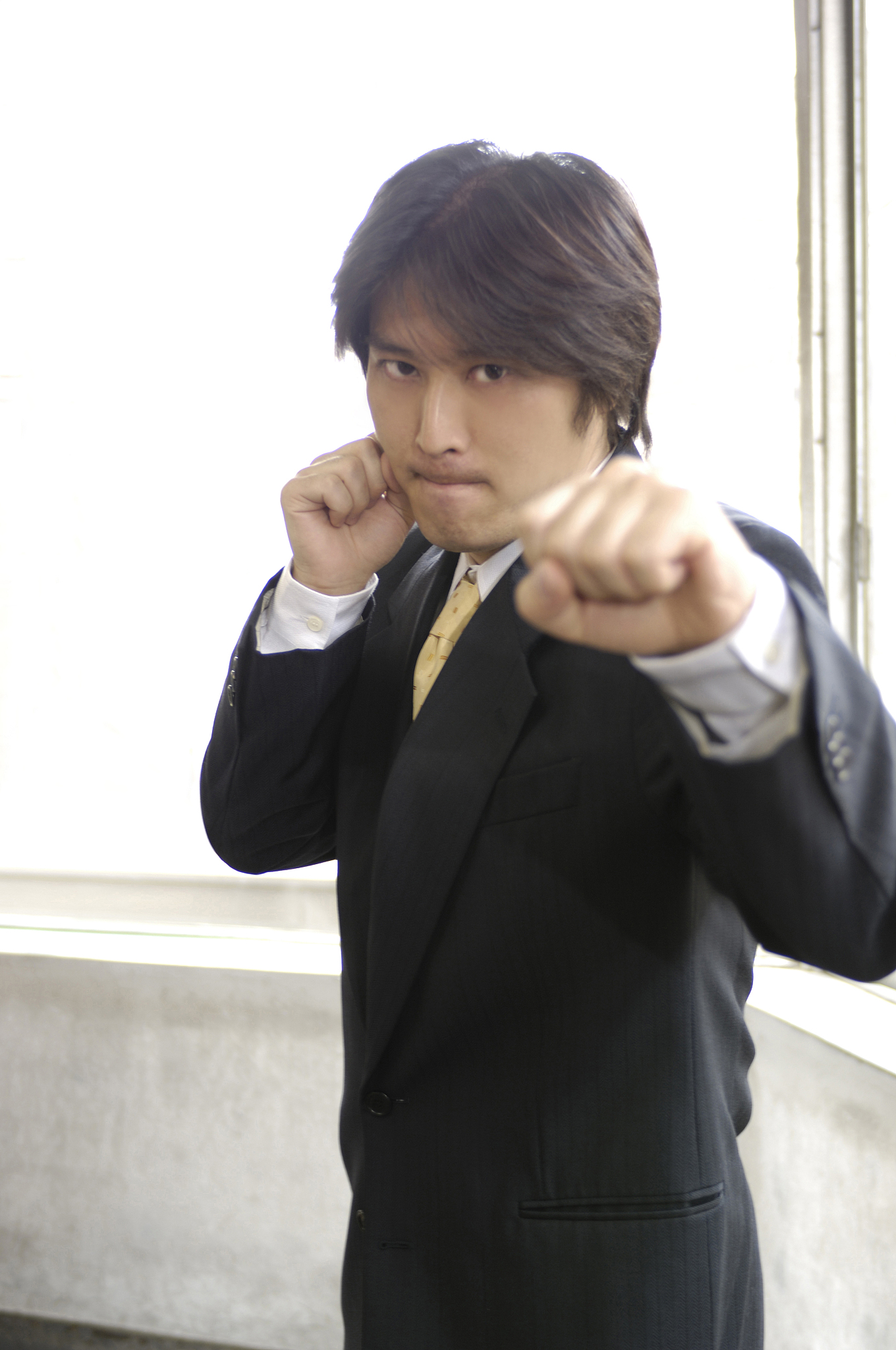 忍成修吾 - 日本男演员，帅气外貌，演技精湛 - 3年A班黑崎宇儿